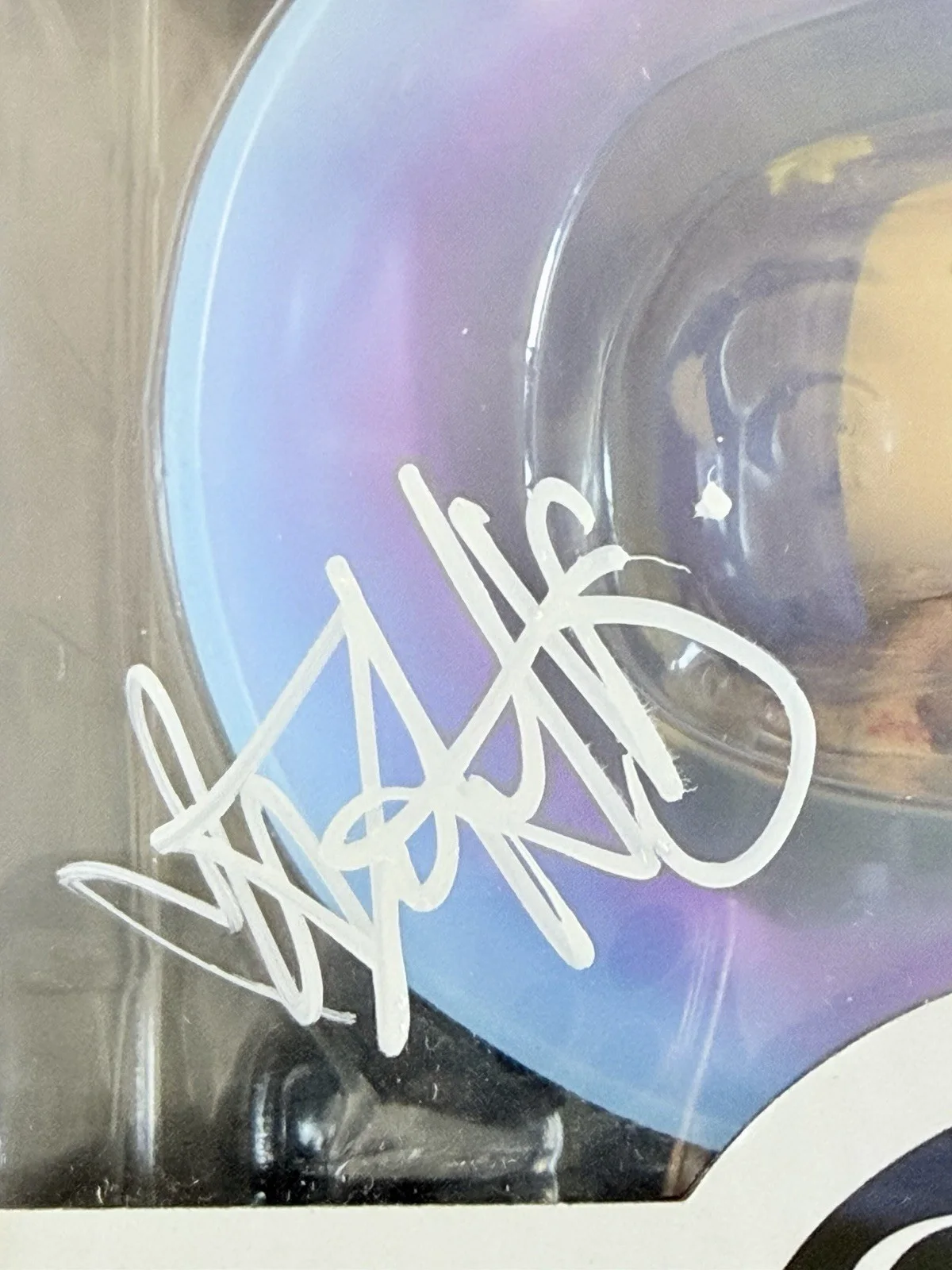 Dakota Fanning — DAKOTA FANNING SIGNED FUNKO POP 1643 CORALINE IN TUNNEL AUTOGRAPH PSA-D, изображение 2