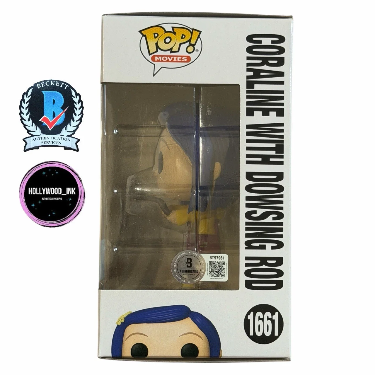 Dakota Fanning — DAKOTA FANNING SIGNED CORALINE WITH DOWSING ROD FUNKO EXCLUSIVE BECKETT + PROOF, изображение 2