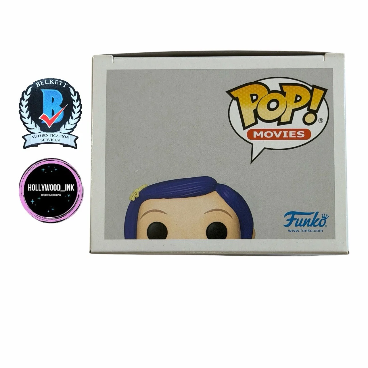 Dakota Fanning — DAKOTA FANNING SIGNED CORALINE WITH DOWSING ROD FUNKO EXCLUSIVE BECKETT + PROOF, изображение 5