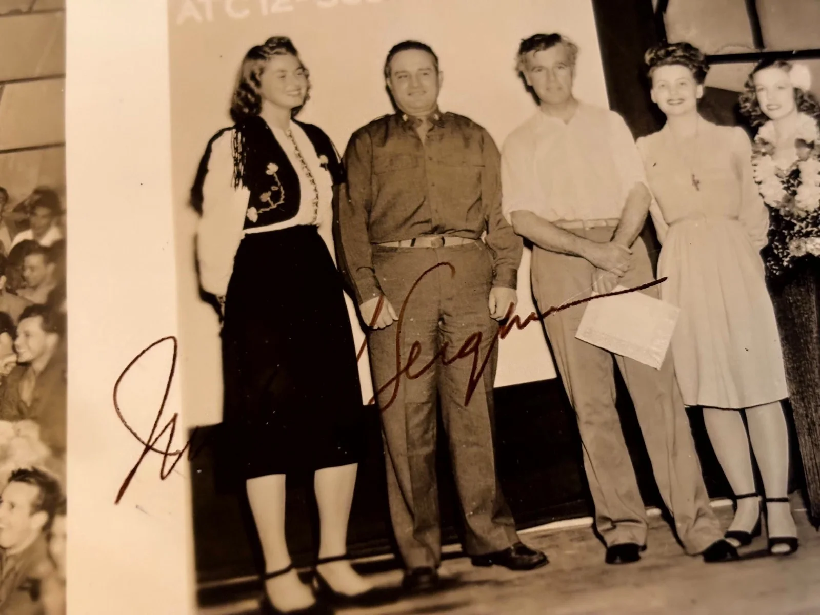Ingrid Bergman Very Rare Autographed 8/10 Photo WWII USO Alaska Rare Subject, изображение 4