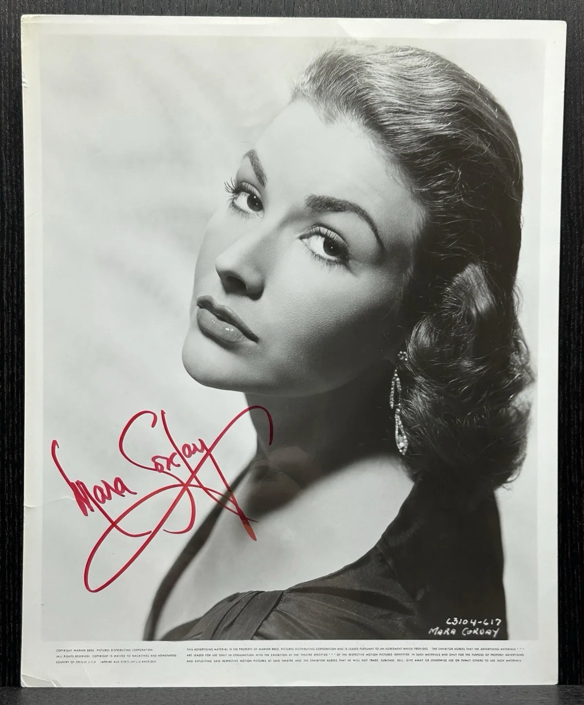 Mara Corday — MARA CORDAY SEXY VINTAGE HAND SIGNED PHOTO Original Autograph JSA COA TARANTULA, изображение 3