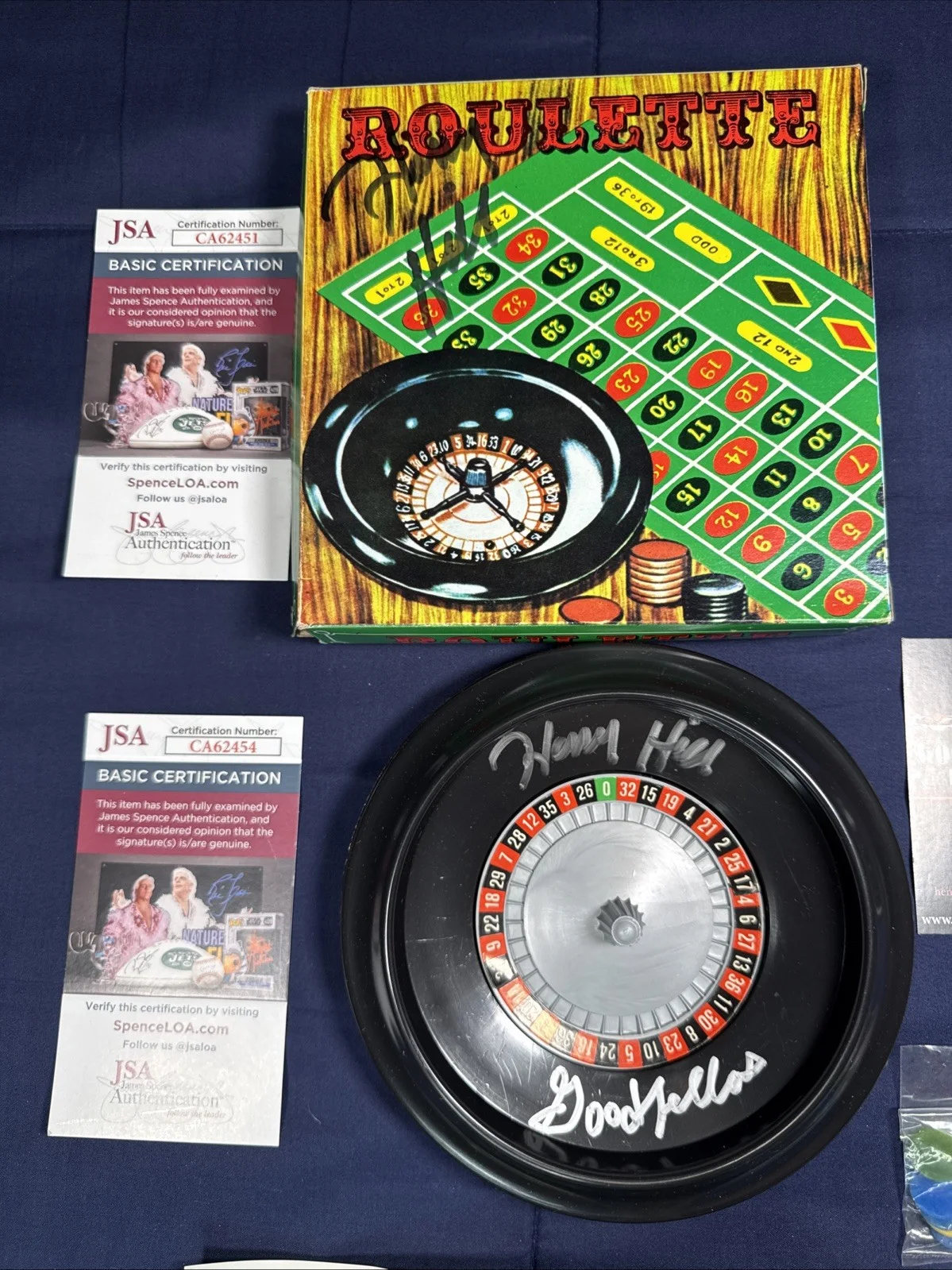 Henry Hill — Henry Hill Signed 2x " Goodfellas " Roulette 6" Wheel AUTO JSA COA, image 2