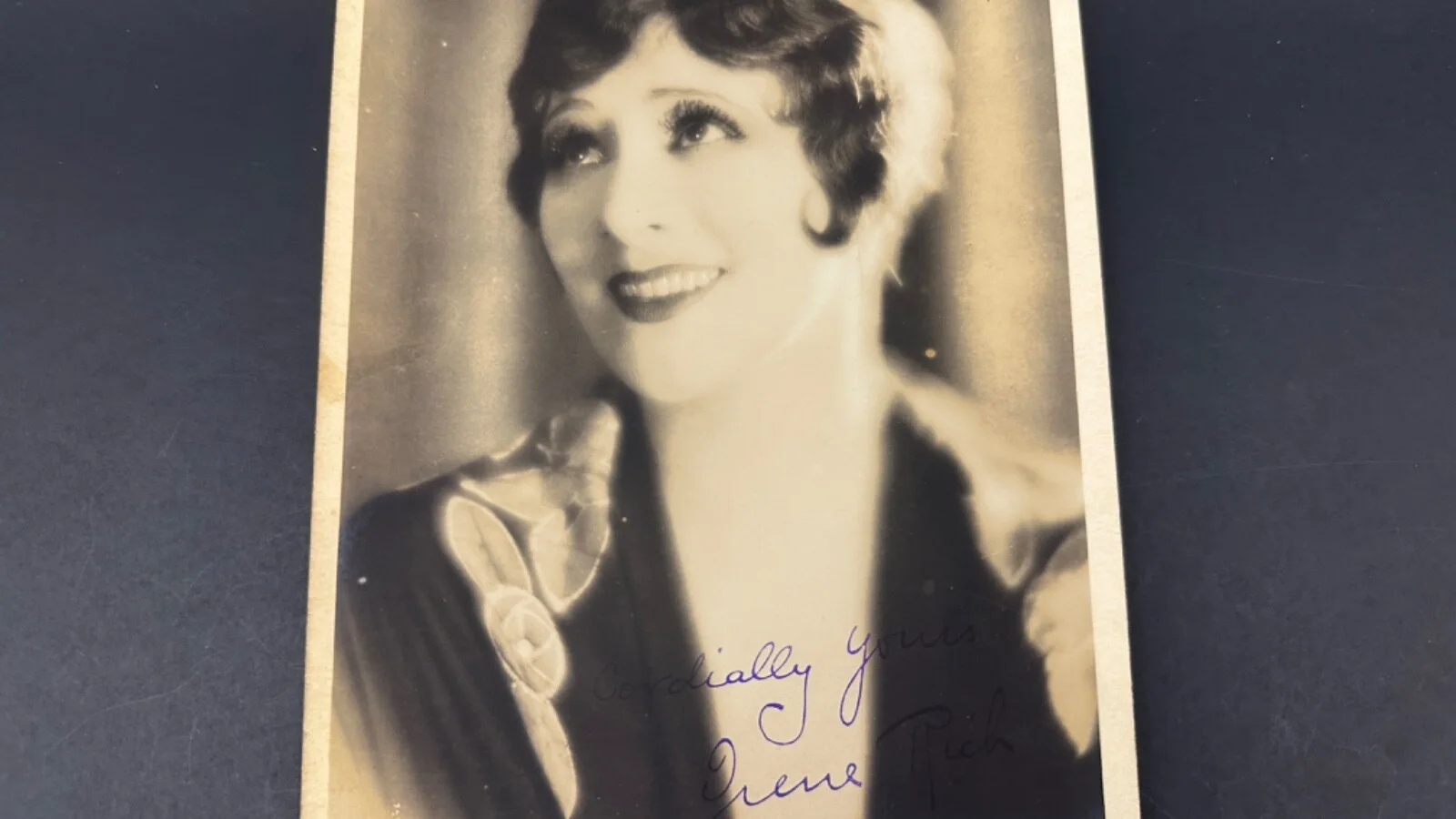 Historic Silent Film Star, Irene Rich, Hand Autographed Black & White Photo, изображение 4