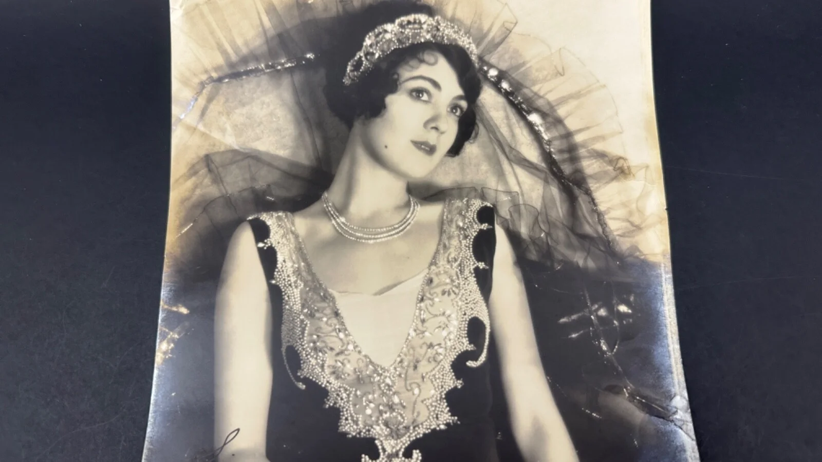 Historic Silent Film Star Lila Lee, Hand Autographed Black & White Photo, image 4