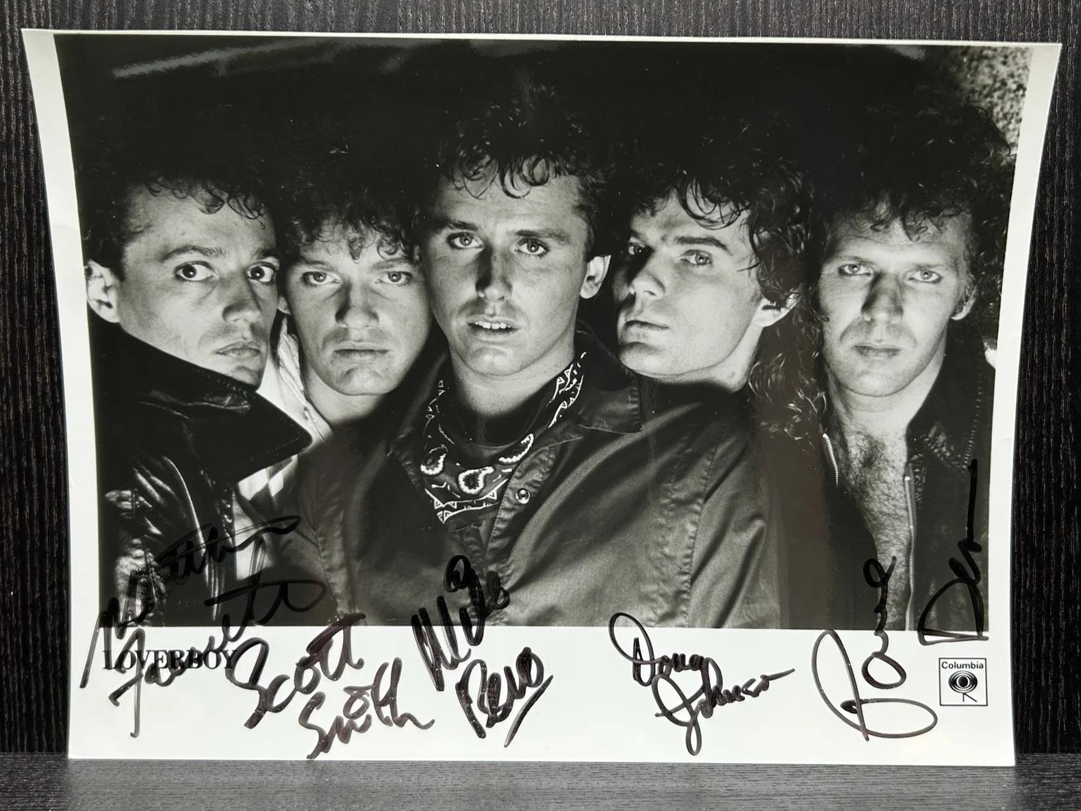 LOVERBOY BAND SIGNED PHOTO Original Musician Autograph JSA COA Singer MIKE RENO, изображение 2