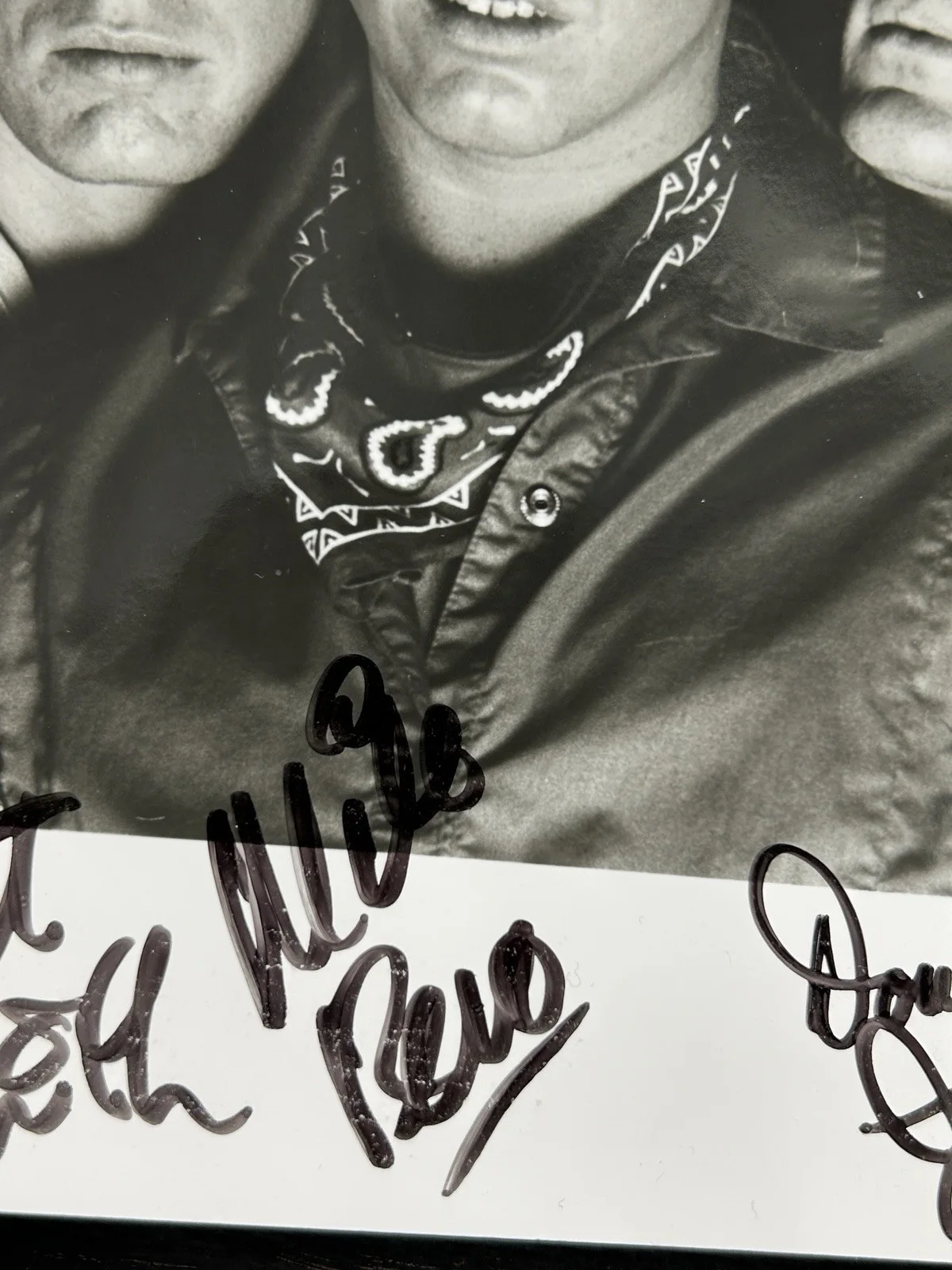 LOVERBOY BAND SIGNED PHOTO Original Musician Autograph JSA COA Singer MIKE RENO, изображение 5