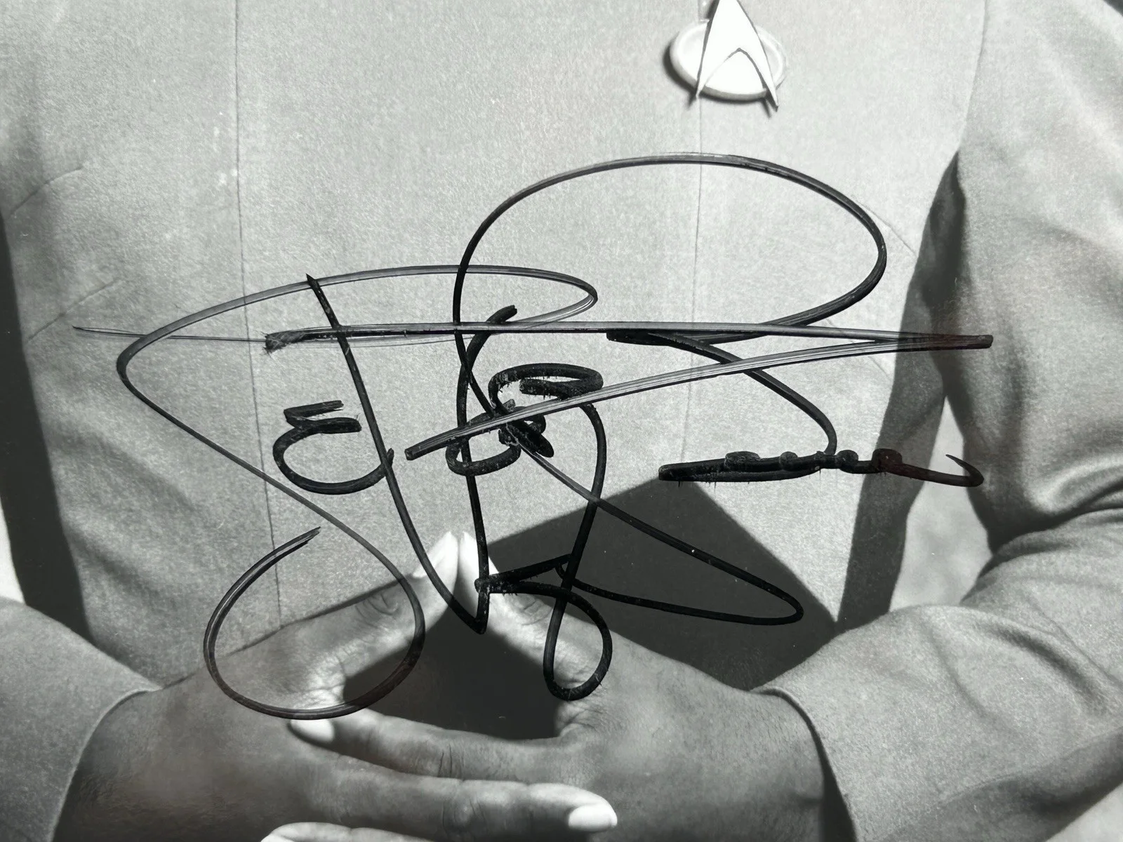 LeVar Burton — LEVAR BURTON SIGNED 1989 STAR TREK PHOTO Original Authentic Autograph JSA COA, image 3