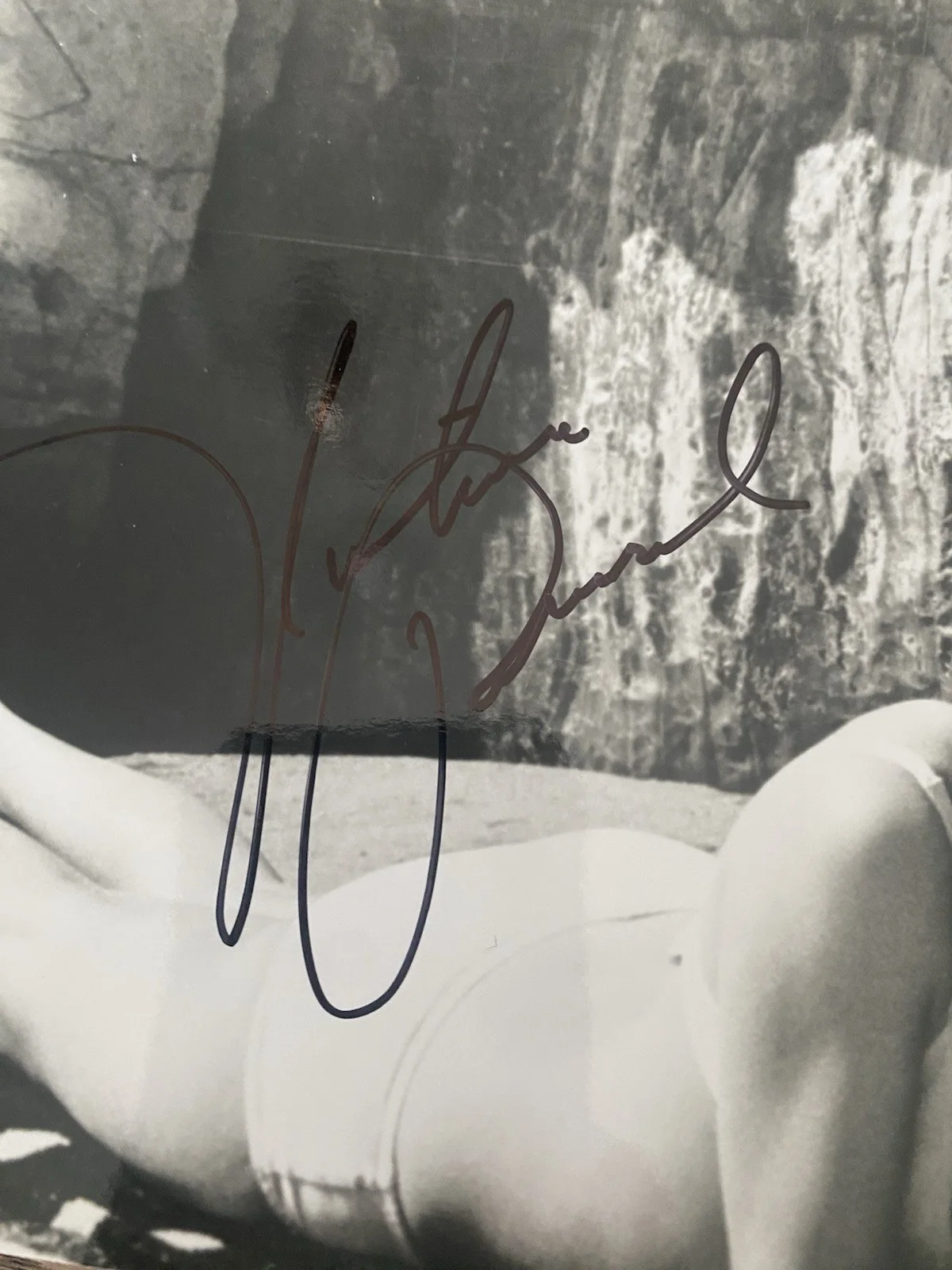 Linda Harrison signed photo black and white Planet Of The Apes!, изображение 2