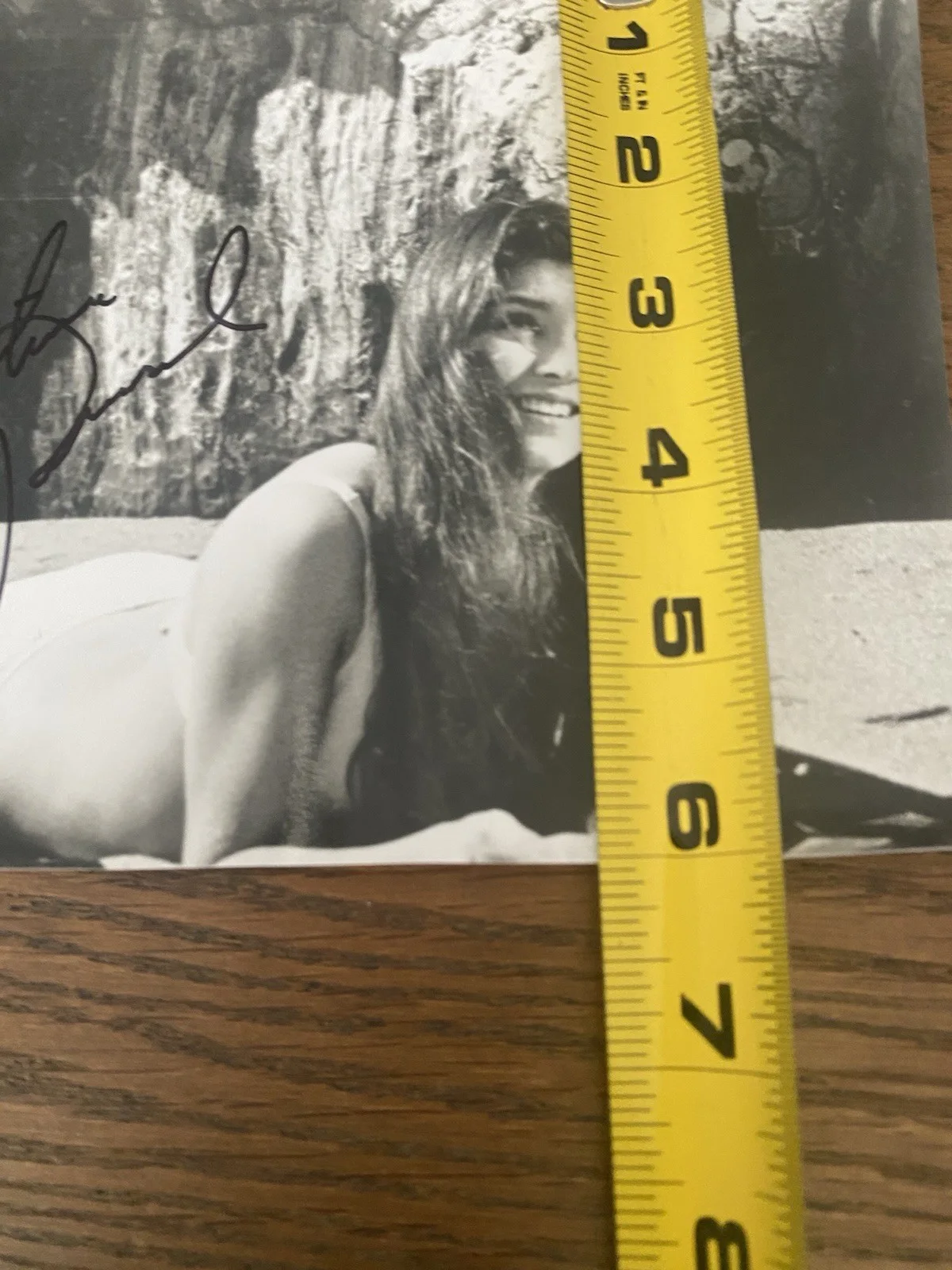 Linda Harrison signed photo black and white Planet Of The Apes!, изображение 4