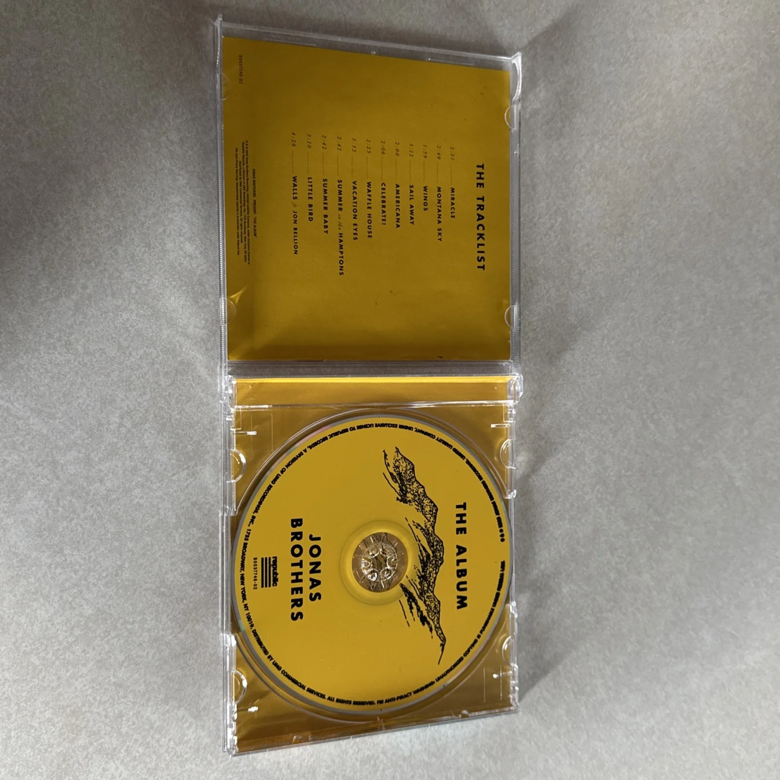 Jonas Brothers The Album Entire Band CD PSA/DNA Signed Auto Autographed, изображение 2