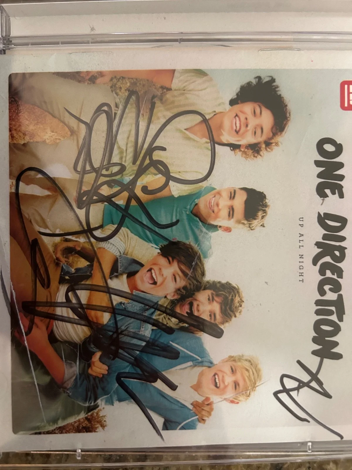 AUTHENTIC One Direction “Up All Night” CD SIGNED by All 5 Members Harry Styles,, изображение 2