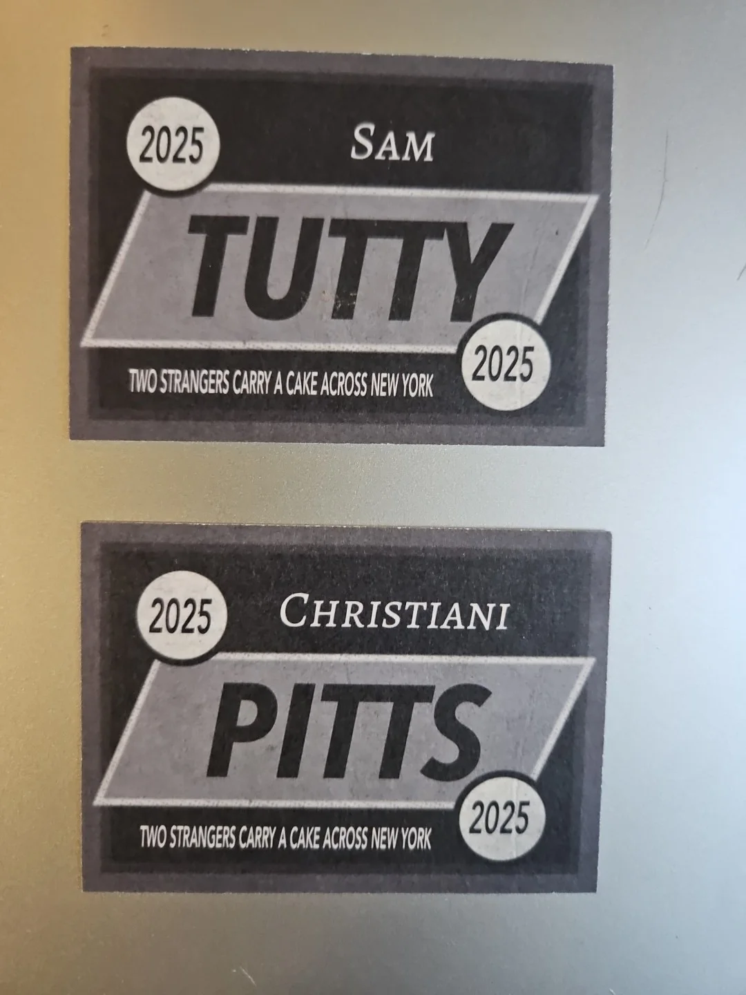 Sam Tutty, Christiani Pitts — Two Strangers Carry A Cake Across New York Signed Custom Cards - 2 Signed Cards, изображение 4