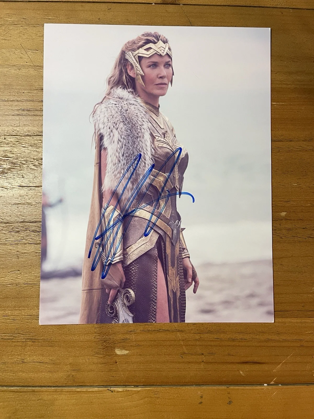 Connie Nielsen — Connie Nielsen Signed Wonder Woman 8.5x11 Photo Autograph Hippolyta