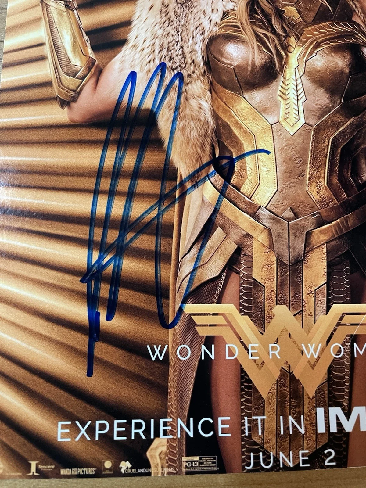 Connie Nielsen — Connie Nielsen Signed Wonder Woman IMAX 3D 8.5x11 Photo, изображение 2