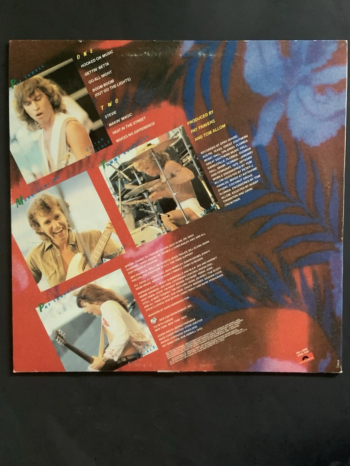 Pat Travers signed album, image 2