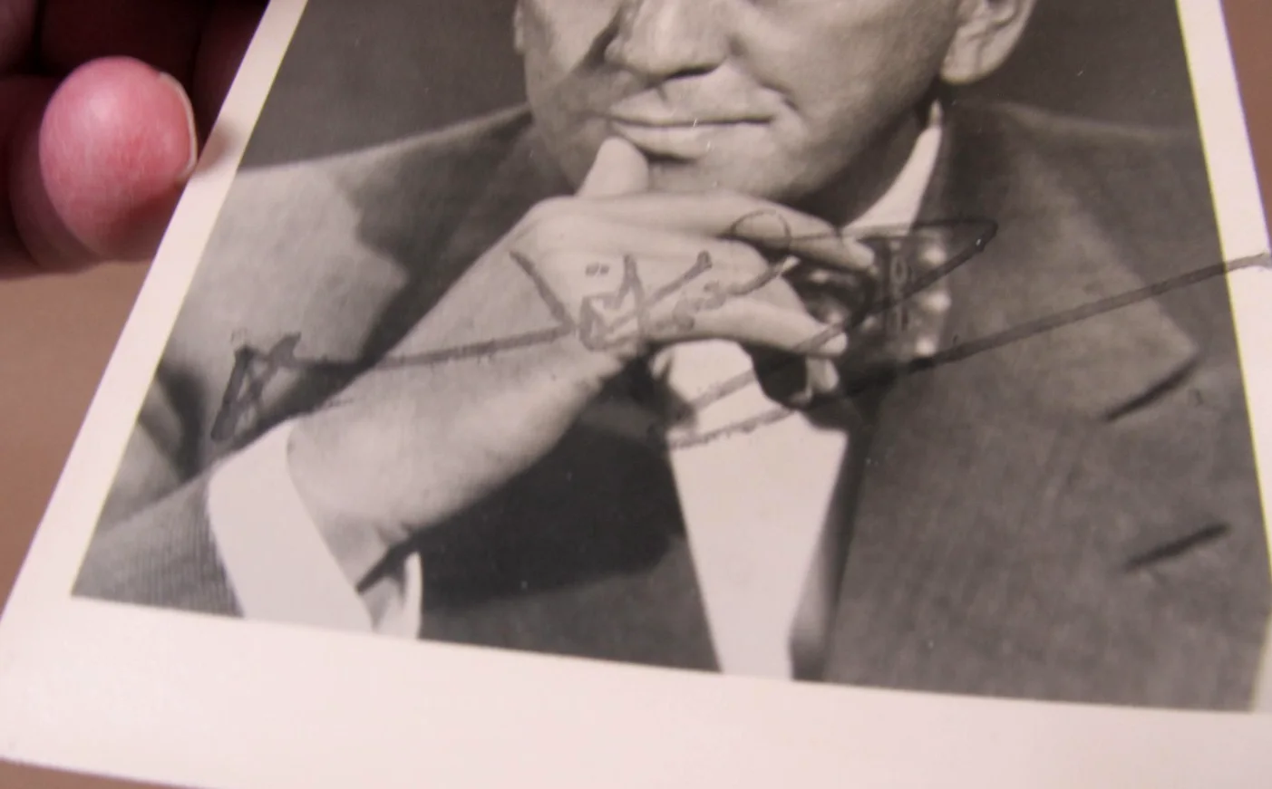 Noel Coward — Noel Coward Autographed photo and Autograph card plus photo, image 5