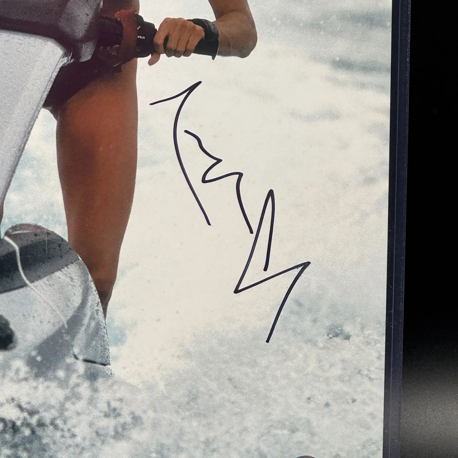 Angelina Jolie — Angelina Jolie Signed 11x14 Photo Lara Croft Mr & Mrs Smith Autograph Beckett!, изображение 2