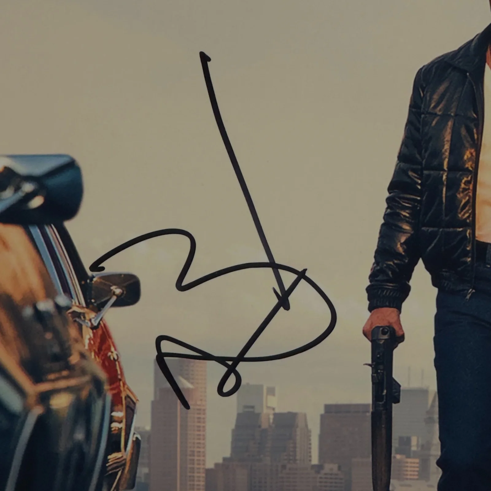 Johnny Depp — Johnny Depp Signed Black Mass 11x14 Photo Autograph Beckett BAS Authentic, image 2