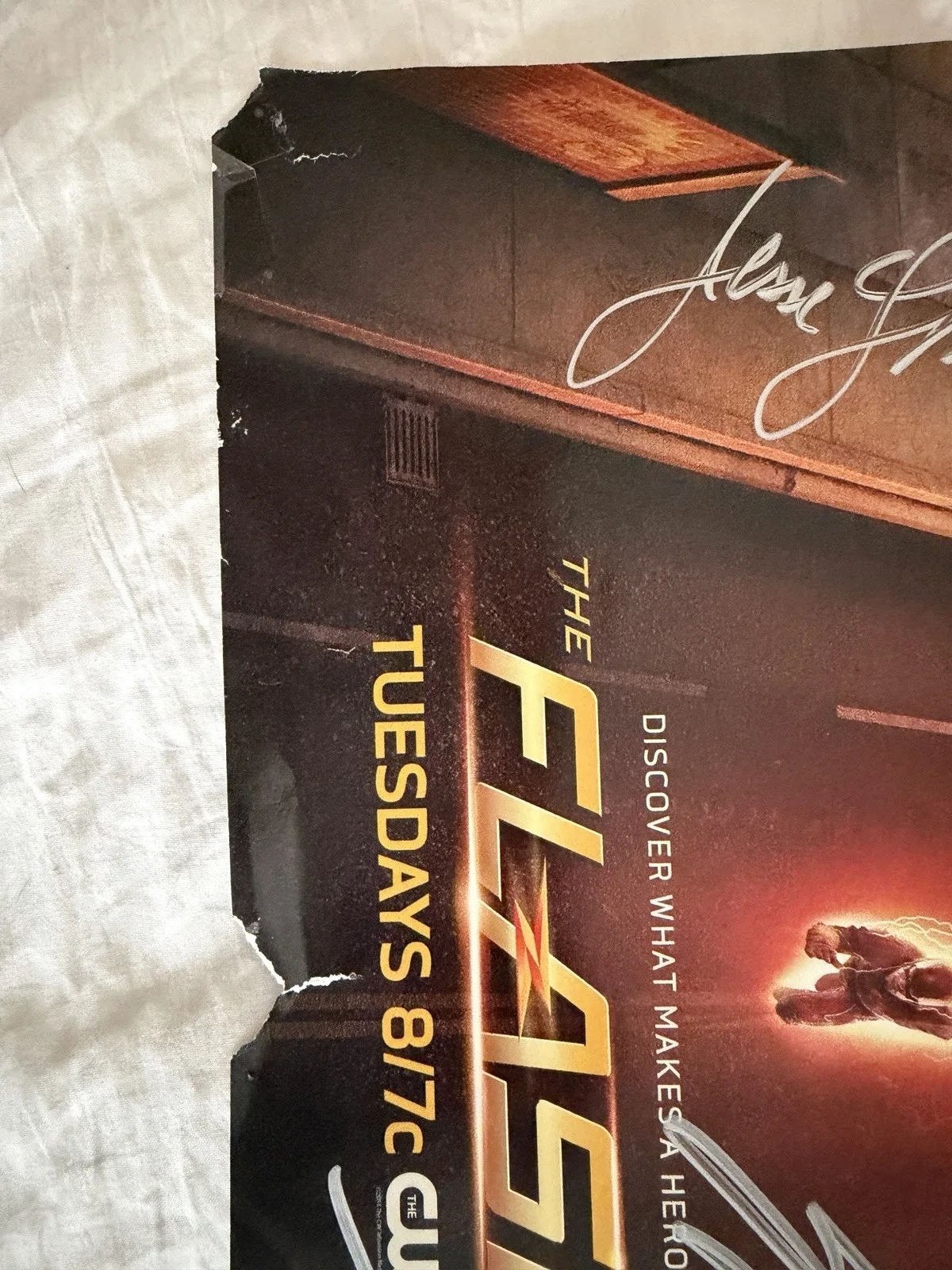 Candice Patton, Danielle Panabaker — The Flash Original Signed Poster, изображение 2