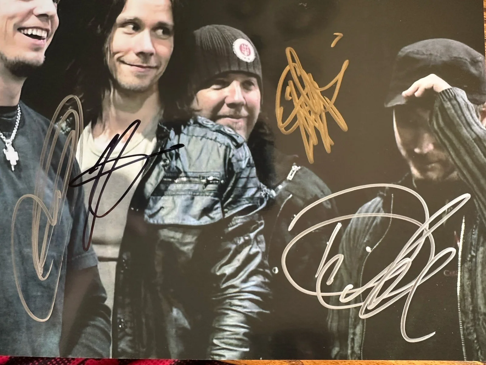 Autographed Alter Bridge 8 X 10 Photo (Creed), изображение 2