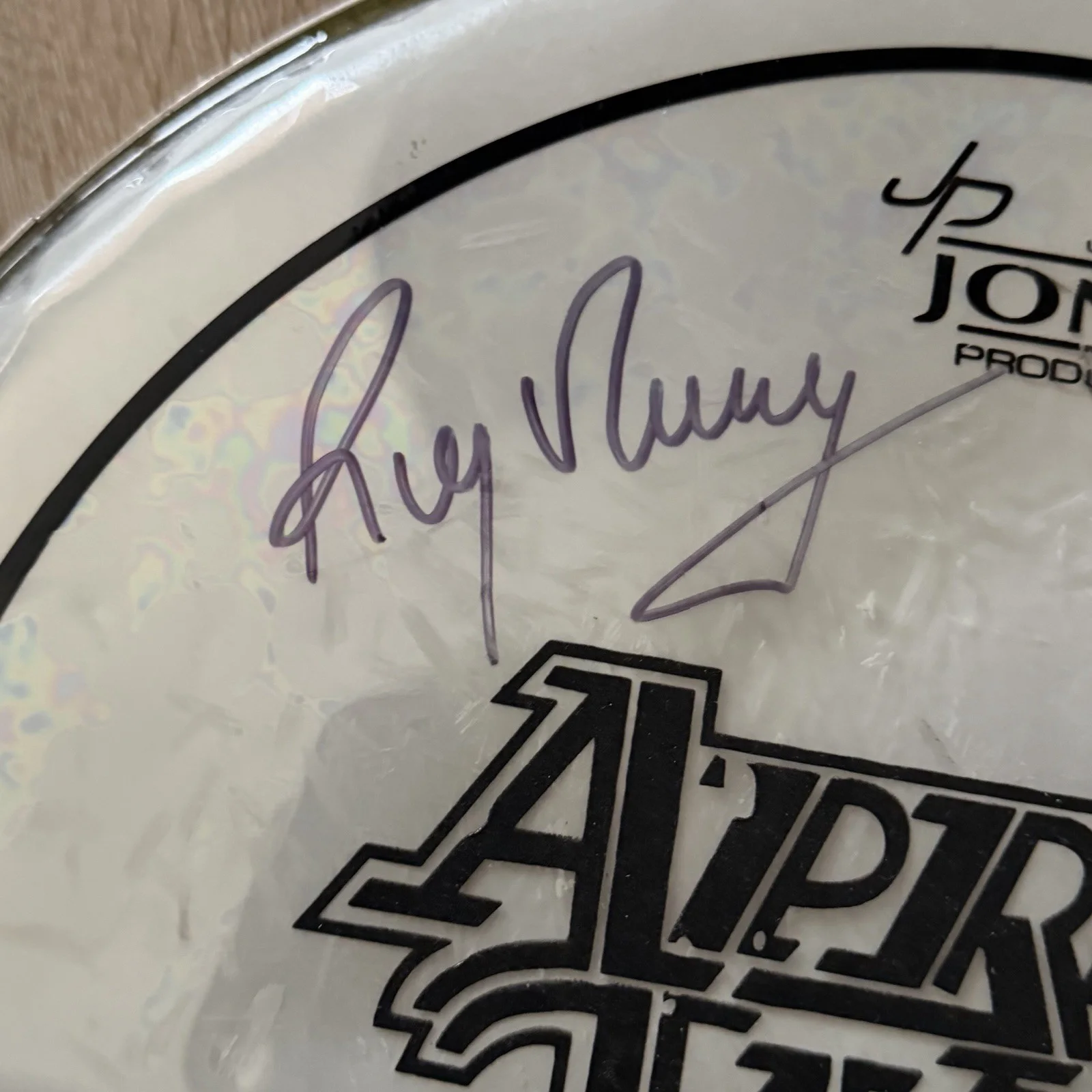 Myles Goodwyn, Brian Greenway. Richard Lanthier, Roy Nochol — April Wine SIGNED Drumhead Myles Goodwyn +3 CONCERT USED & AUTOGRAPHED Rare Rock, изображение 3