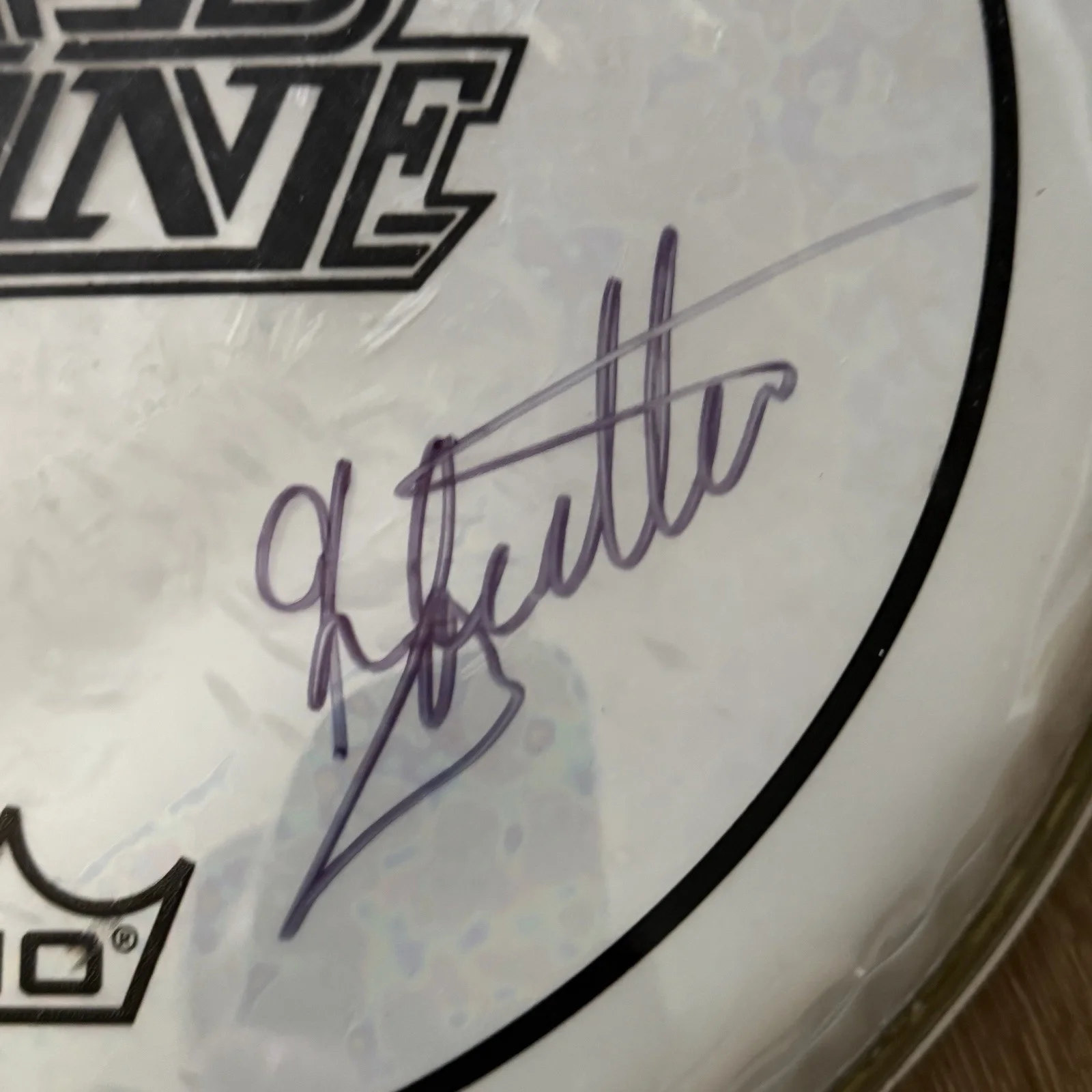 Myles Goodwyn, Brian Greenway. Richard Lanthier, Roy Nochol — April Wine SIGNED Drumhead Myles Goodwyn +3 CONCERT USED & AUTOGRAPHED Rare Rock, изображение 5