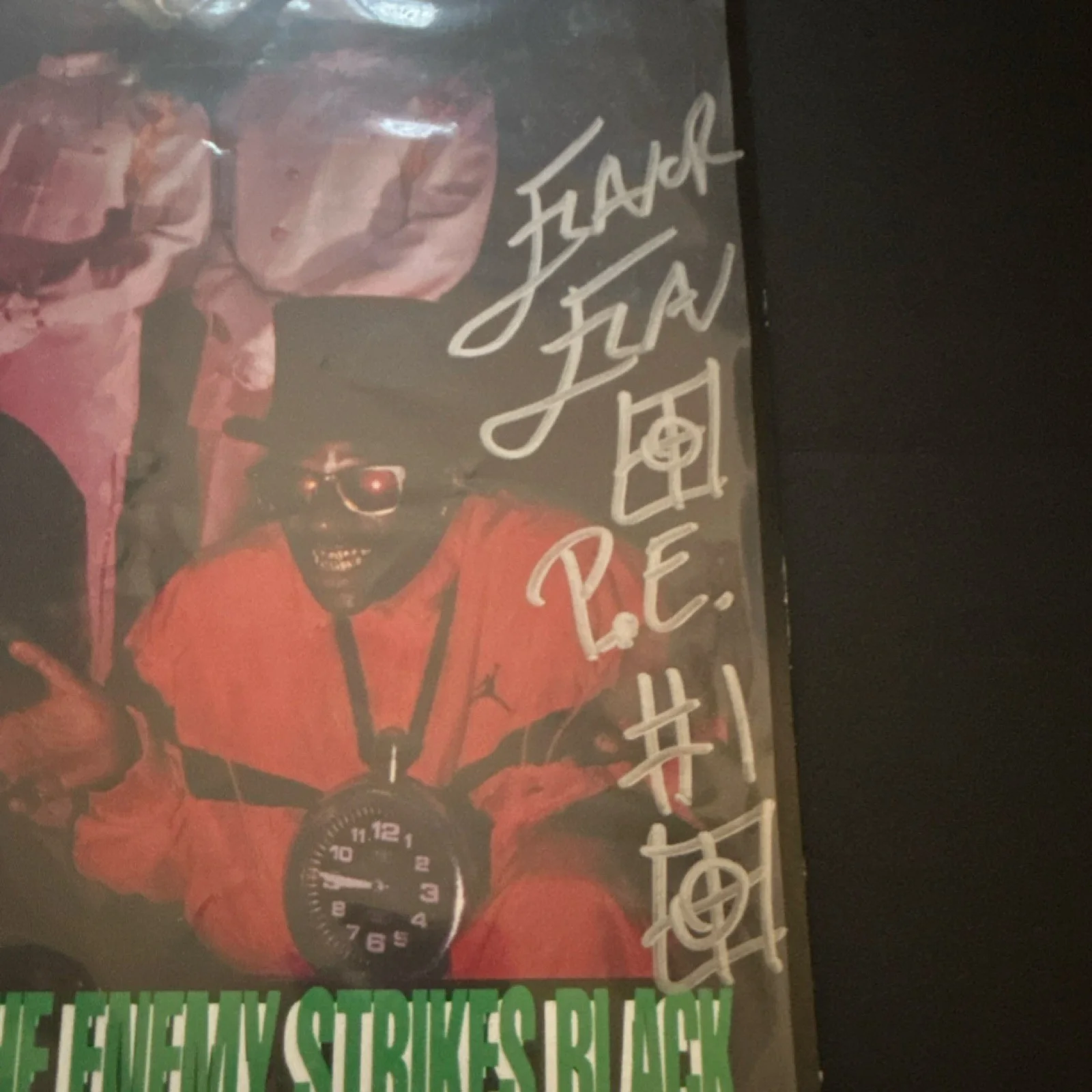 Public Enemy Apocalypse 91 The Enemy Strikes Black Signed Green Vinyl Record, изображение 2