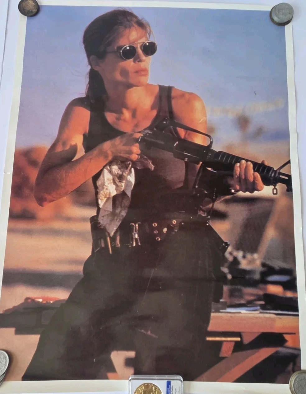 no — LINDA HAMILTON 22.78 X 17.38 INCH PHOTO TERMINATOR SARAH CONNOR POSTER