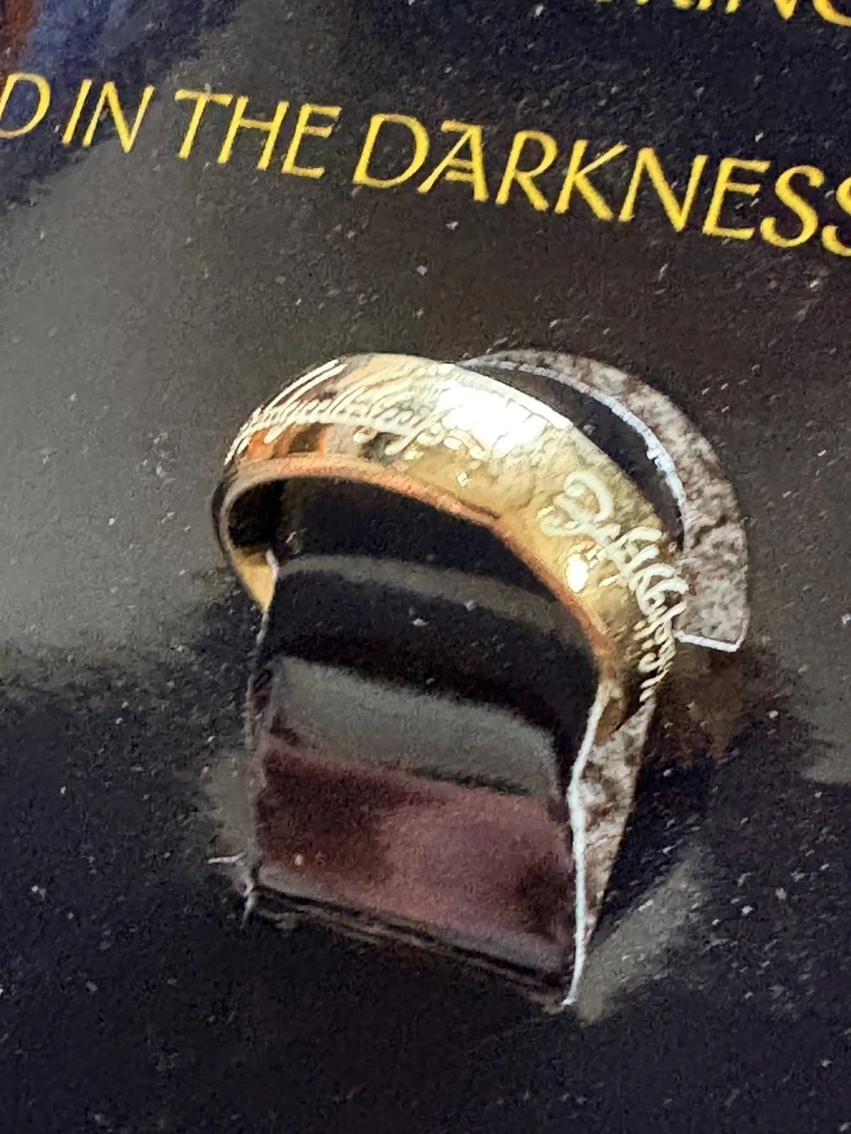 Rare 2003 Pringles Lord of the Rings Return of the King One Ring Promo Carded, изображение 5
