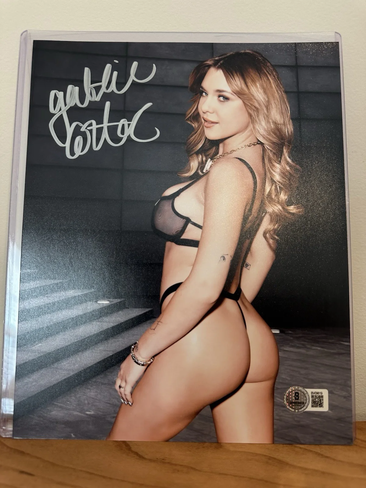Gabbie Carter — Gabbie Carter Autographed 8x10 Photograph Beckett Authenticated Porn Star