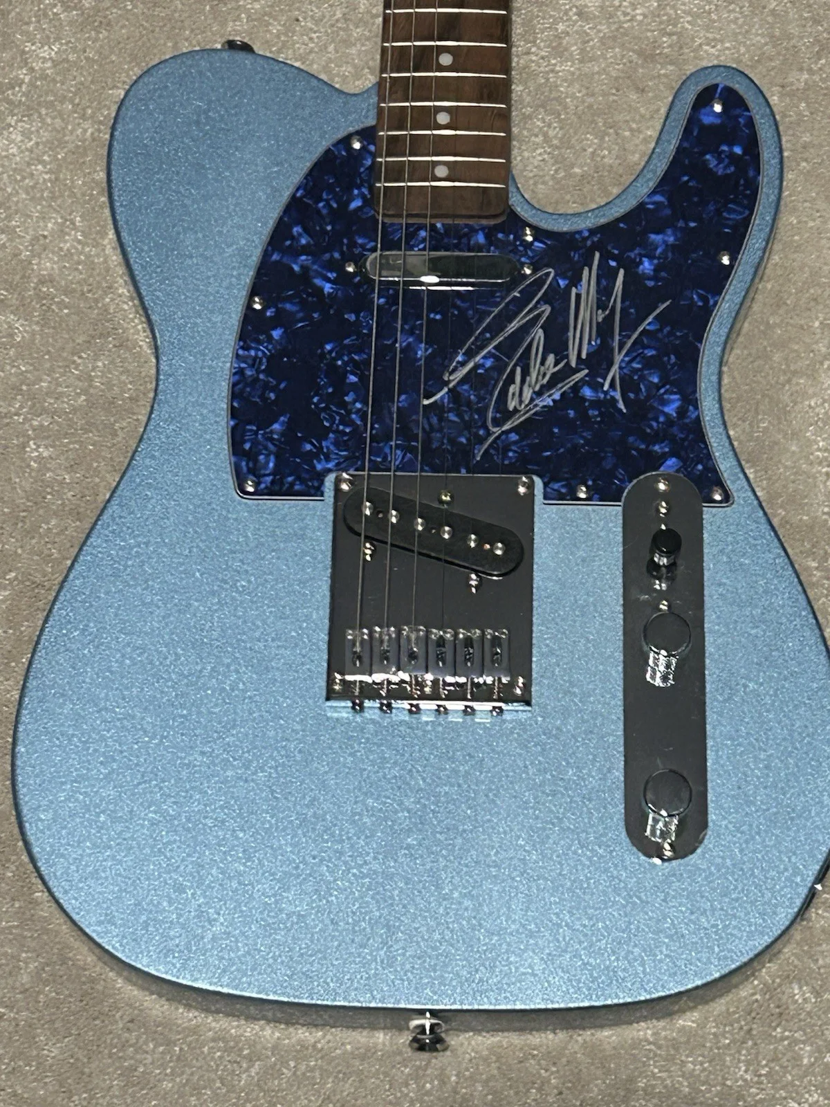 Eddie Money Signed Guitar Autographed, image 2