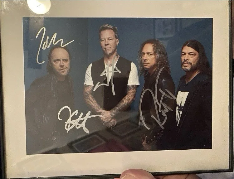 Metallica Signed Autographed 8X6 Photo Hetfield Ulrich Hammett Trujillo COA, image 2