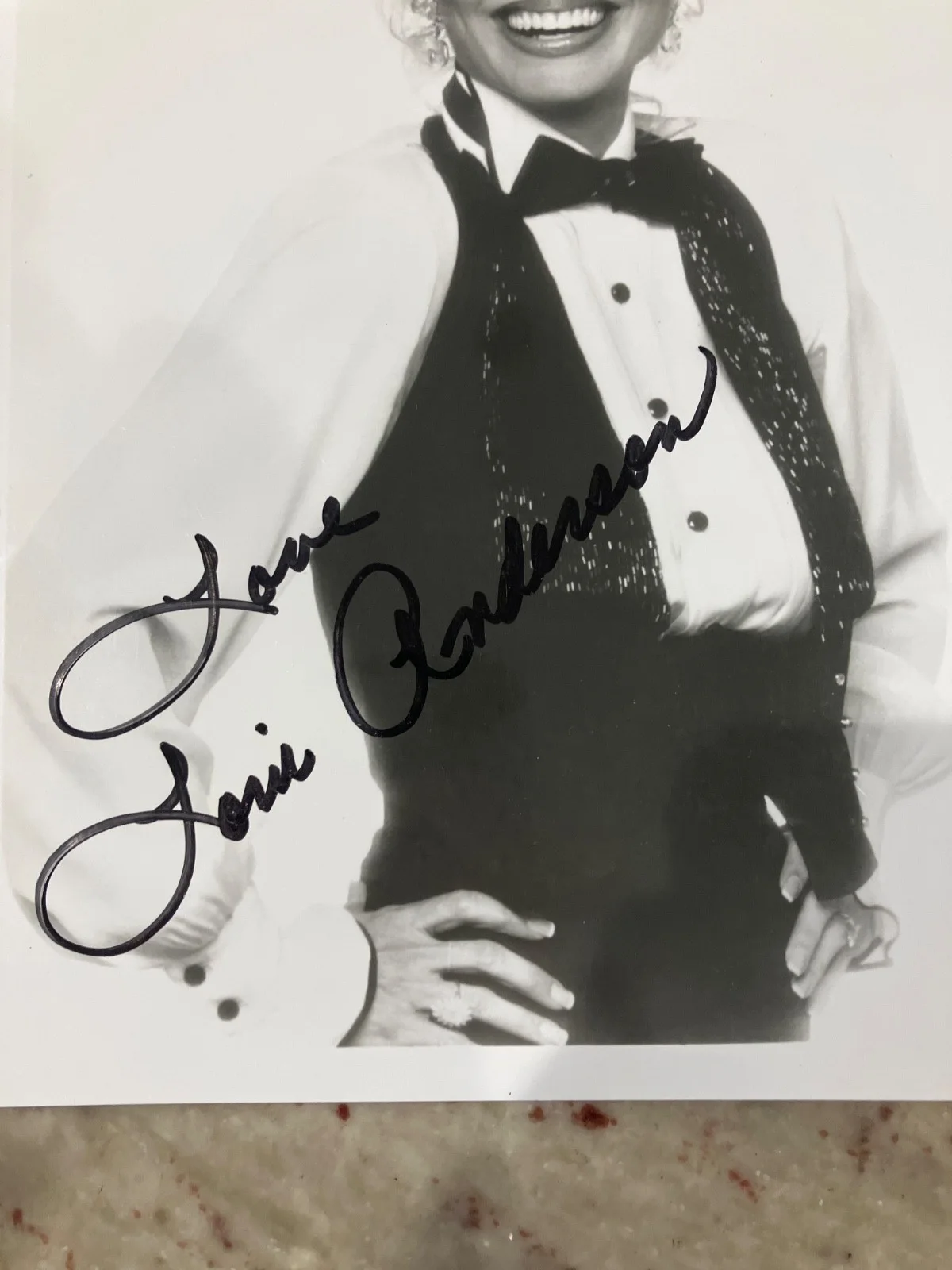 Loni Anderson WKRP autographed 8x10 photo with COA, image 2