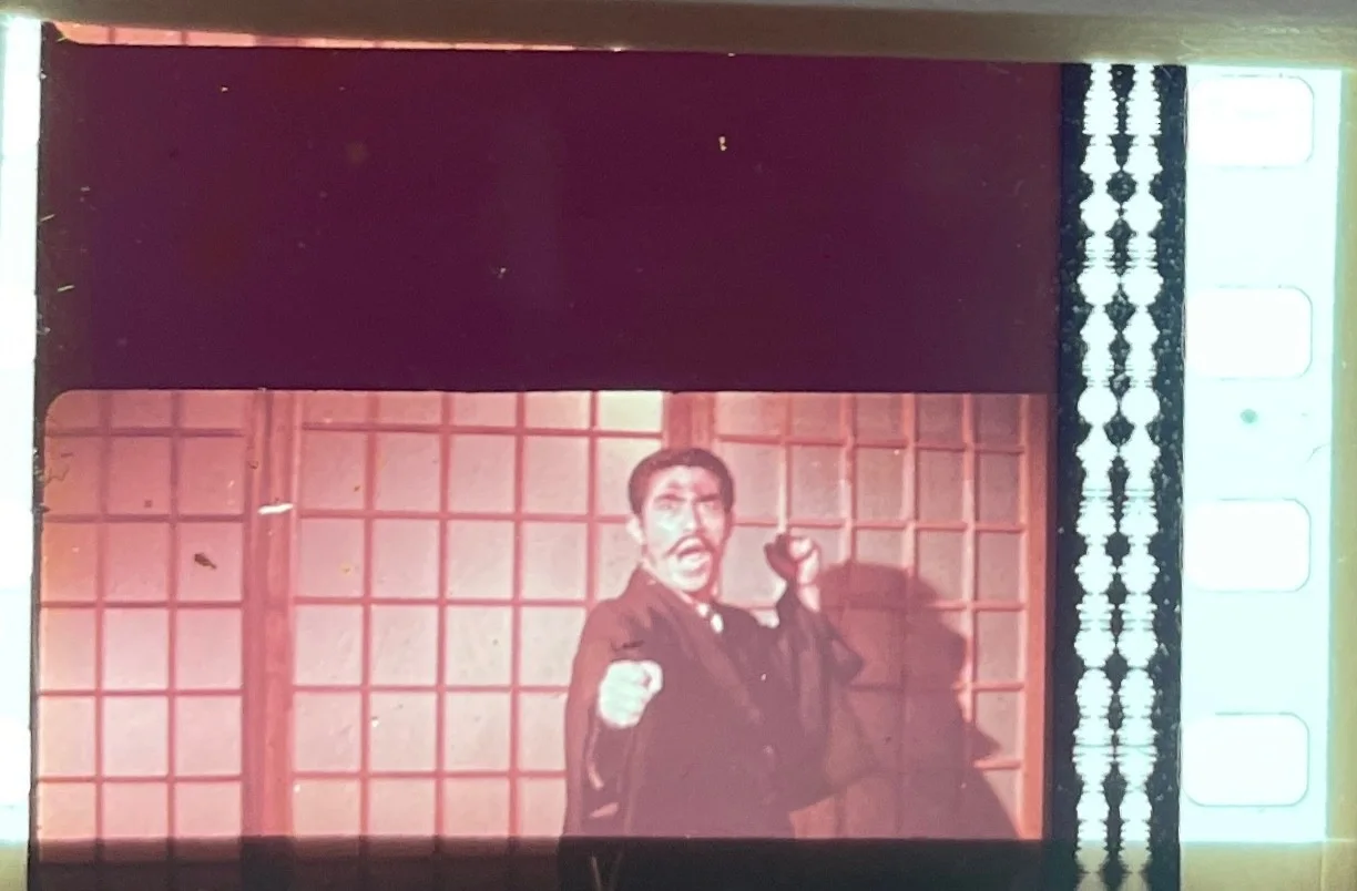 BRUCE LEE FIST OF FURY Original 35mm Film Cells framed presentation set, изображение 3