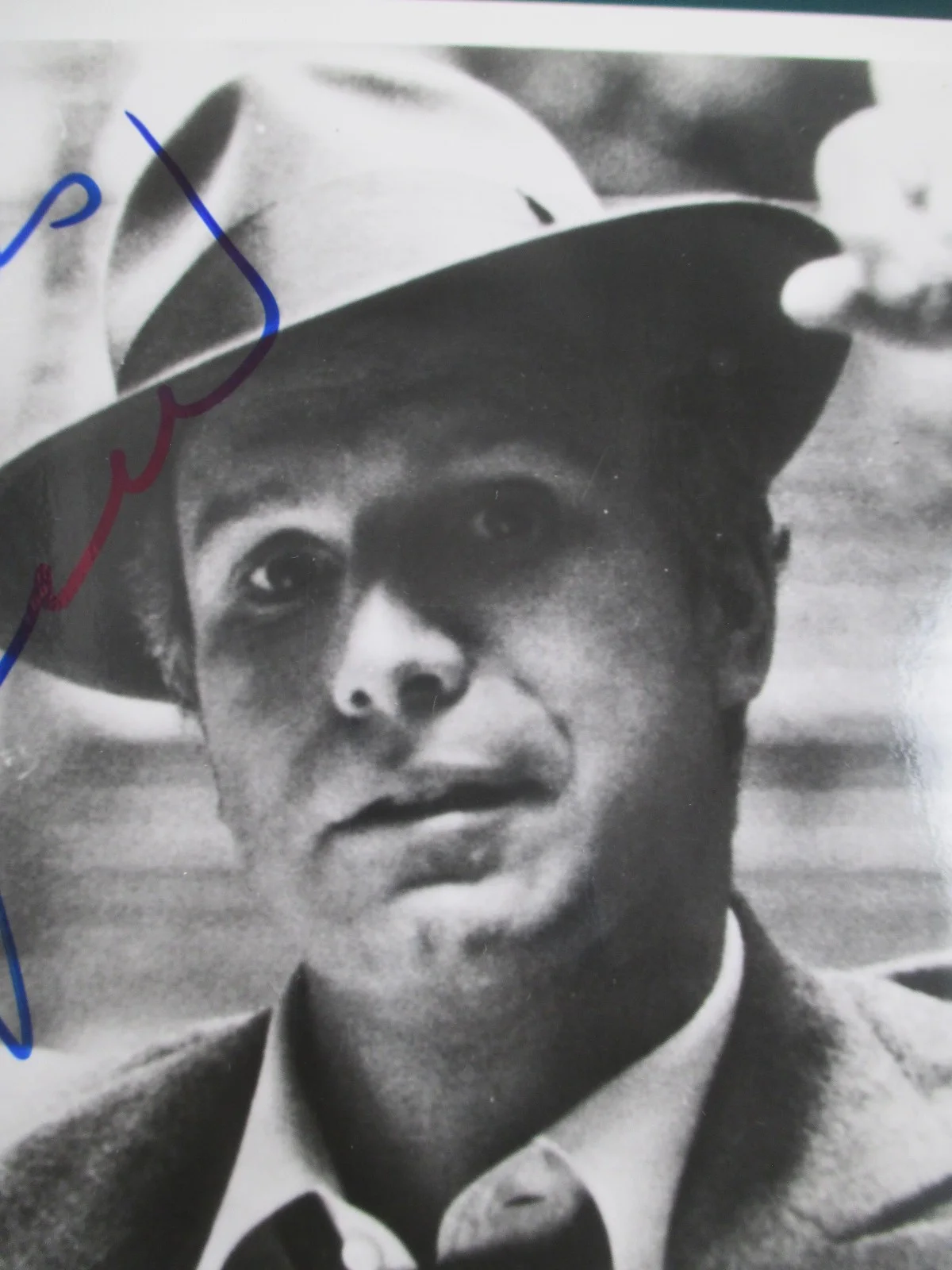 Wayne Rogers SIGNED Autographed M*A*S*H 8x10 Photo Trapper John, image 3