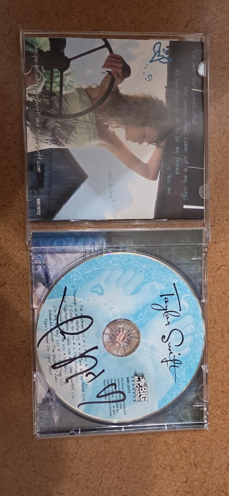 Taylor Swift Signed CD & Booklet Original Music Collectible, image 3