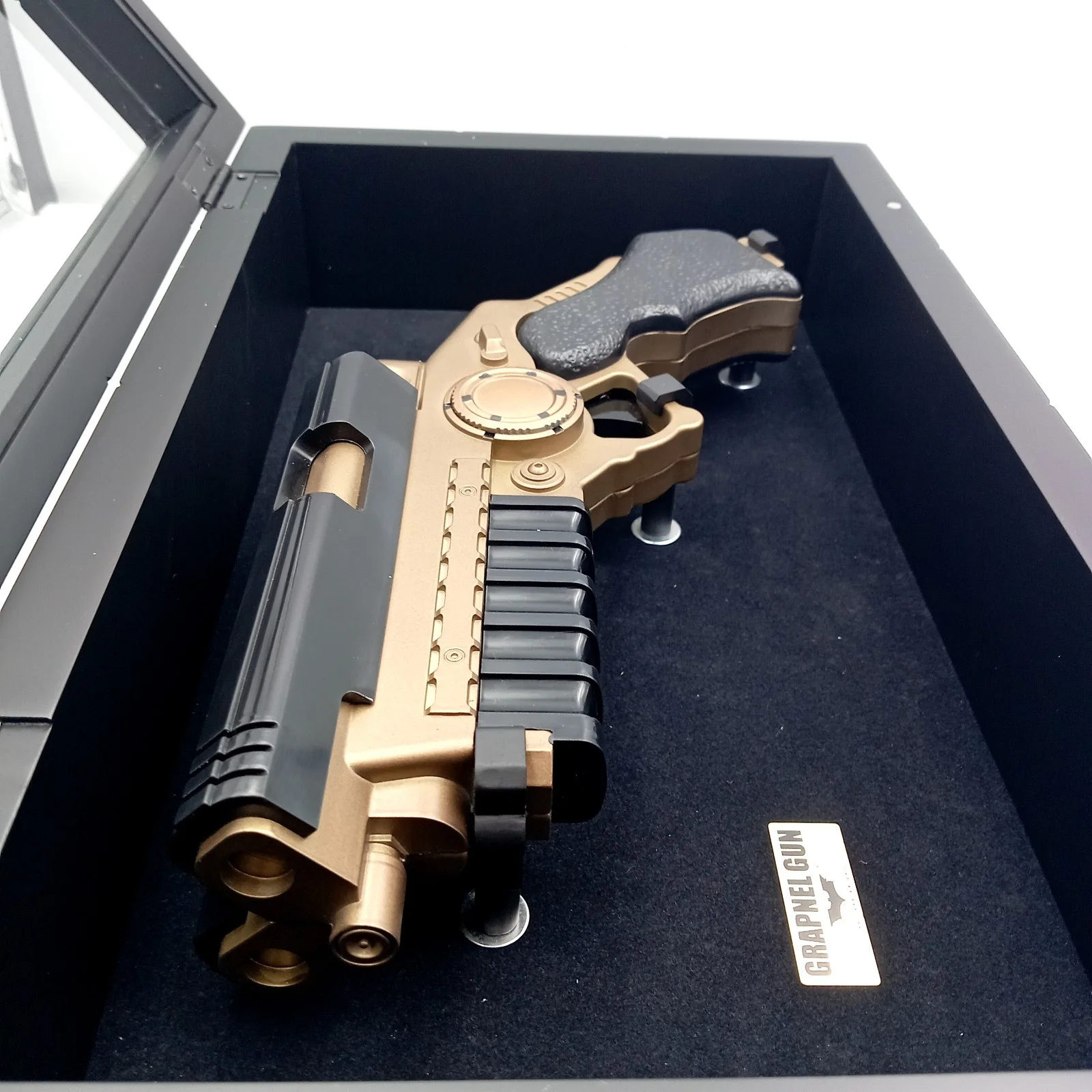 Batman Dark Knight Grapnel Gun Replica Noble Collection Display Die Cast, изображение 4