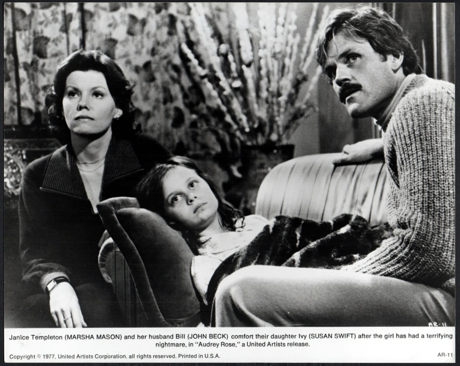 AUDREY ROSE 1977 Anthony Hopkins, Susan Swift, Marsha Mason 4 10x8 STILLS, изображение 2