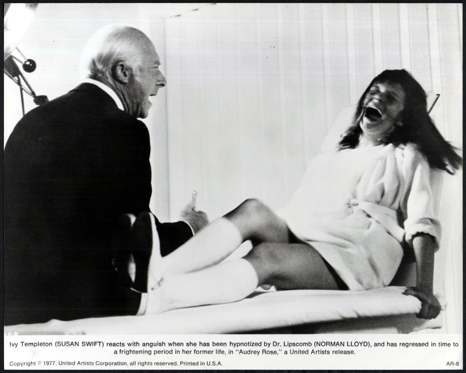 AUDREY ROSE 1977 Anthony Hopkins, Susan Swift, Marsha Mason 4 10x8 STILLS, изображение 3