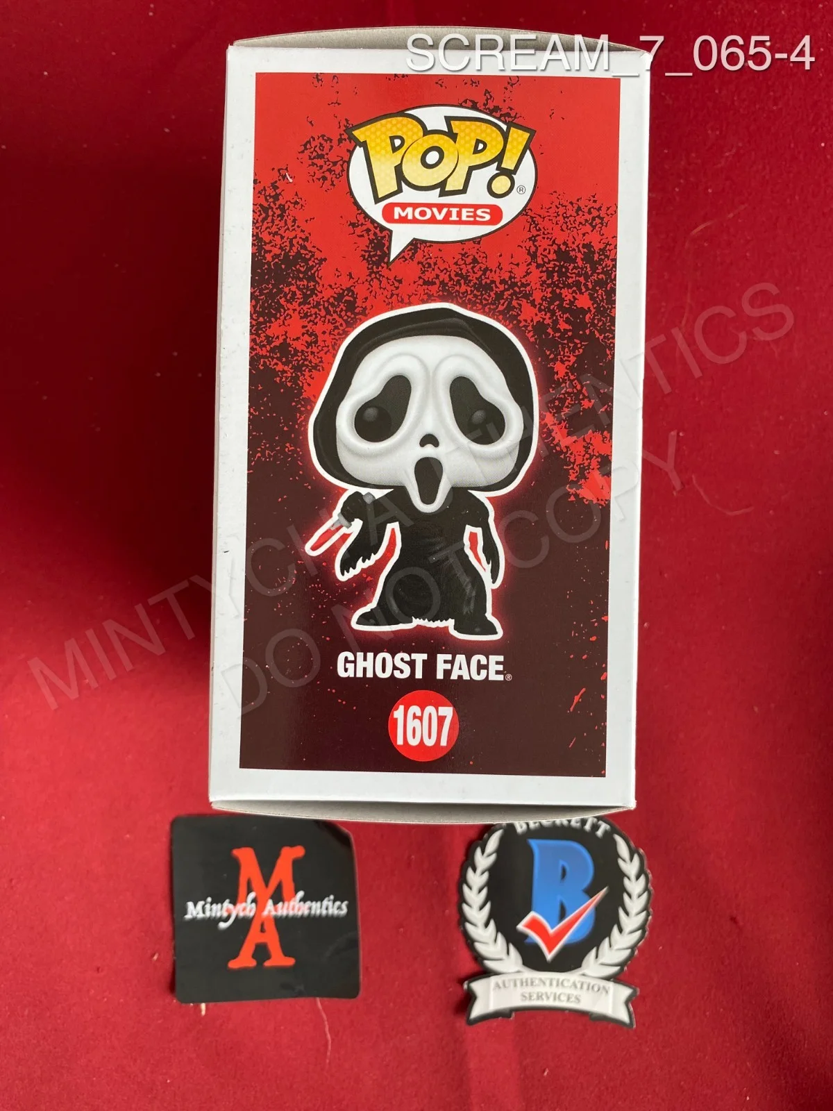 Ethan Embry, Kraig Dane — Ethan Embry Kraig Dane dual signed Ghost Face Funko Pop #1607 Scream 7 Beckett, изображение 4