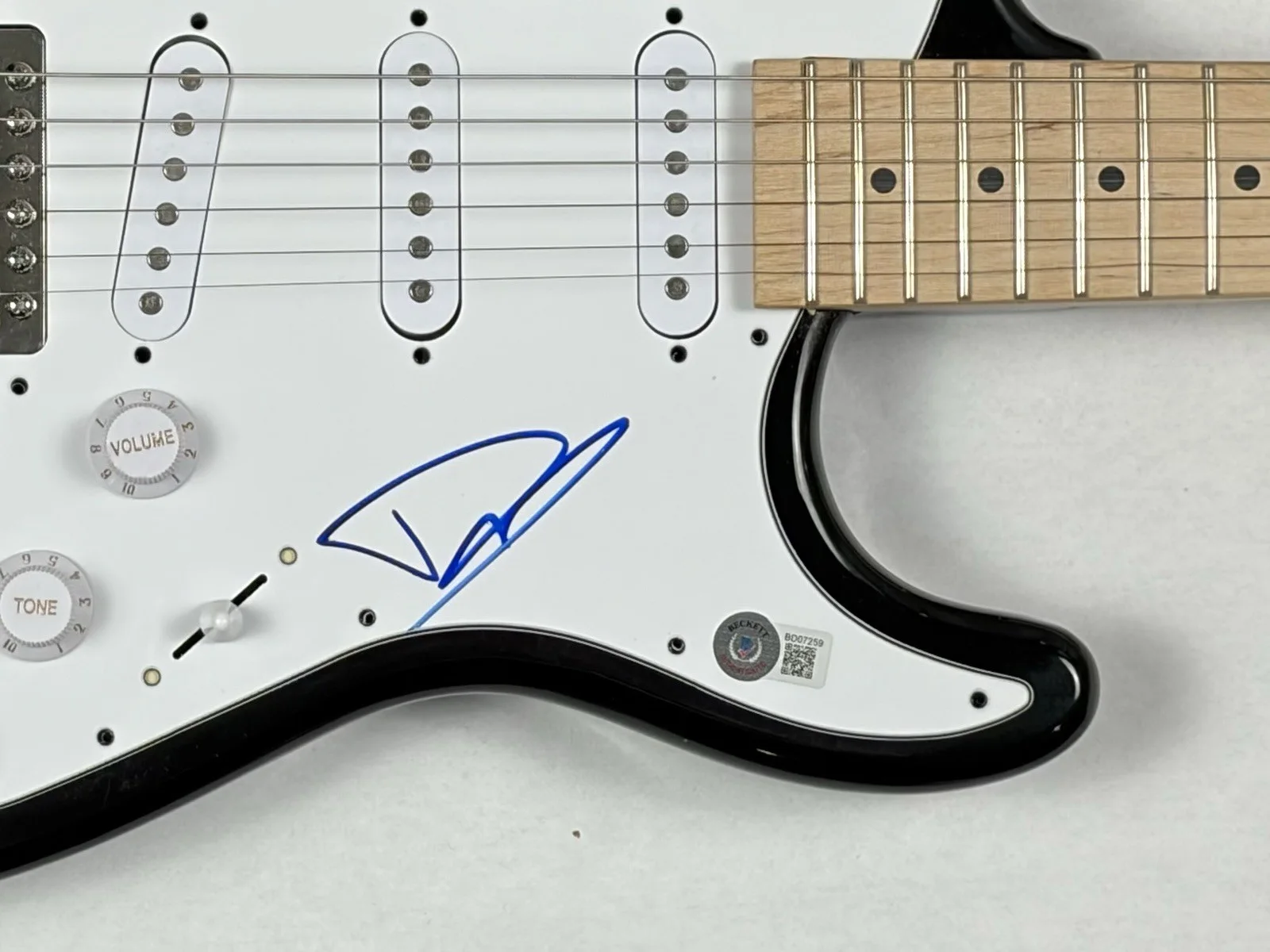 Dave Grohl Foo Fighters Signed Autograph Electric Guitar Nirvana Beckett COA, image 5