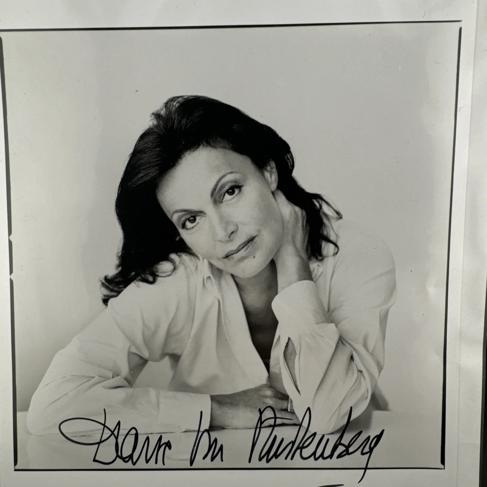 Diane Von Furstenberg — Diane von Furstenberg AUTOGRAPH Signed, image 2