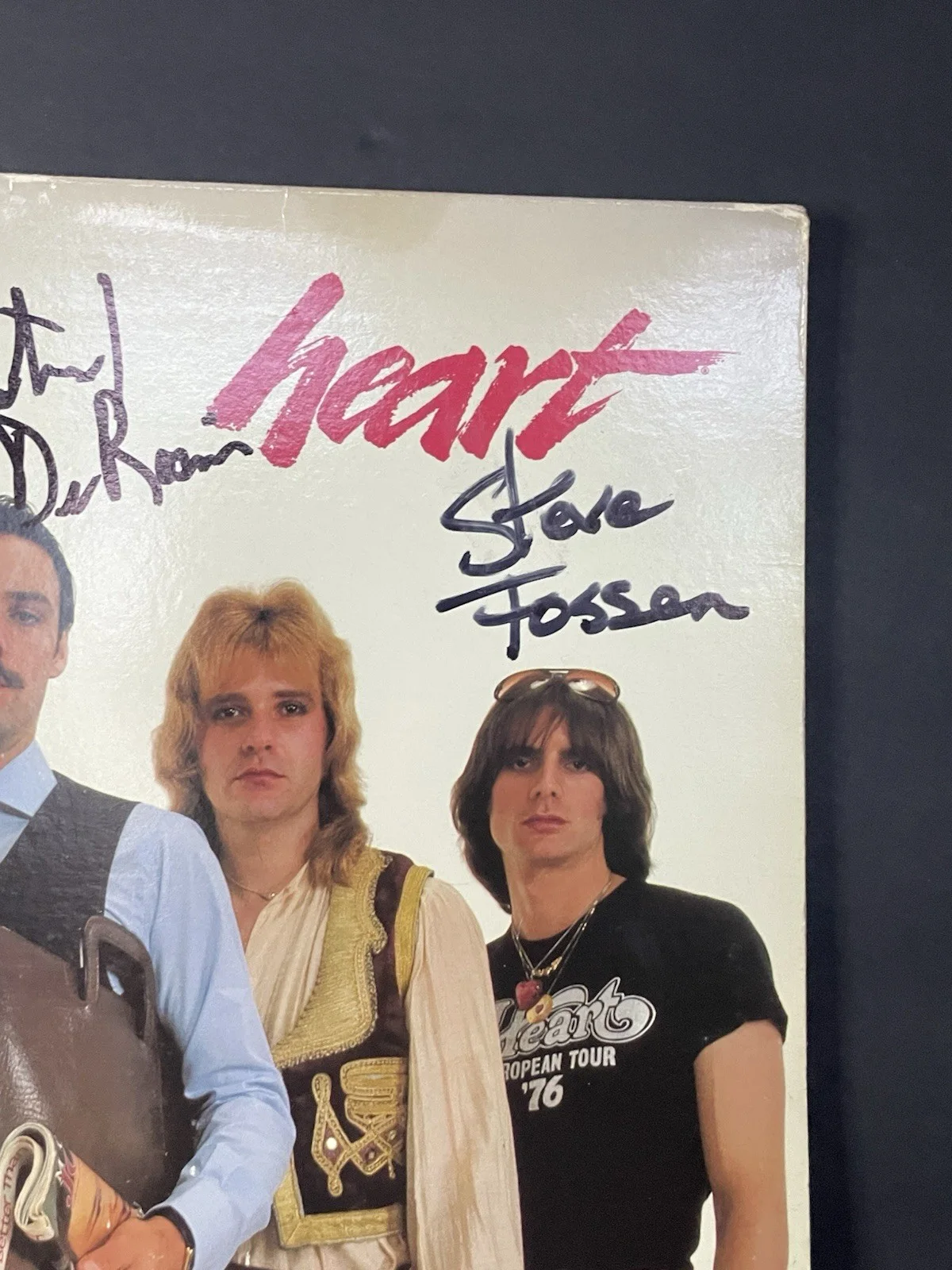 Heart Signed x3 Greatest Hits Album Vinyl Record Nancy Wilson Fossen Derosier, изображение 2