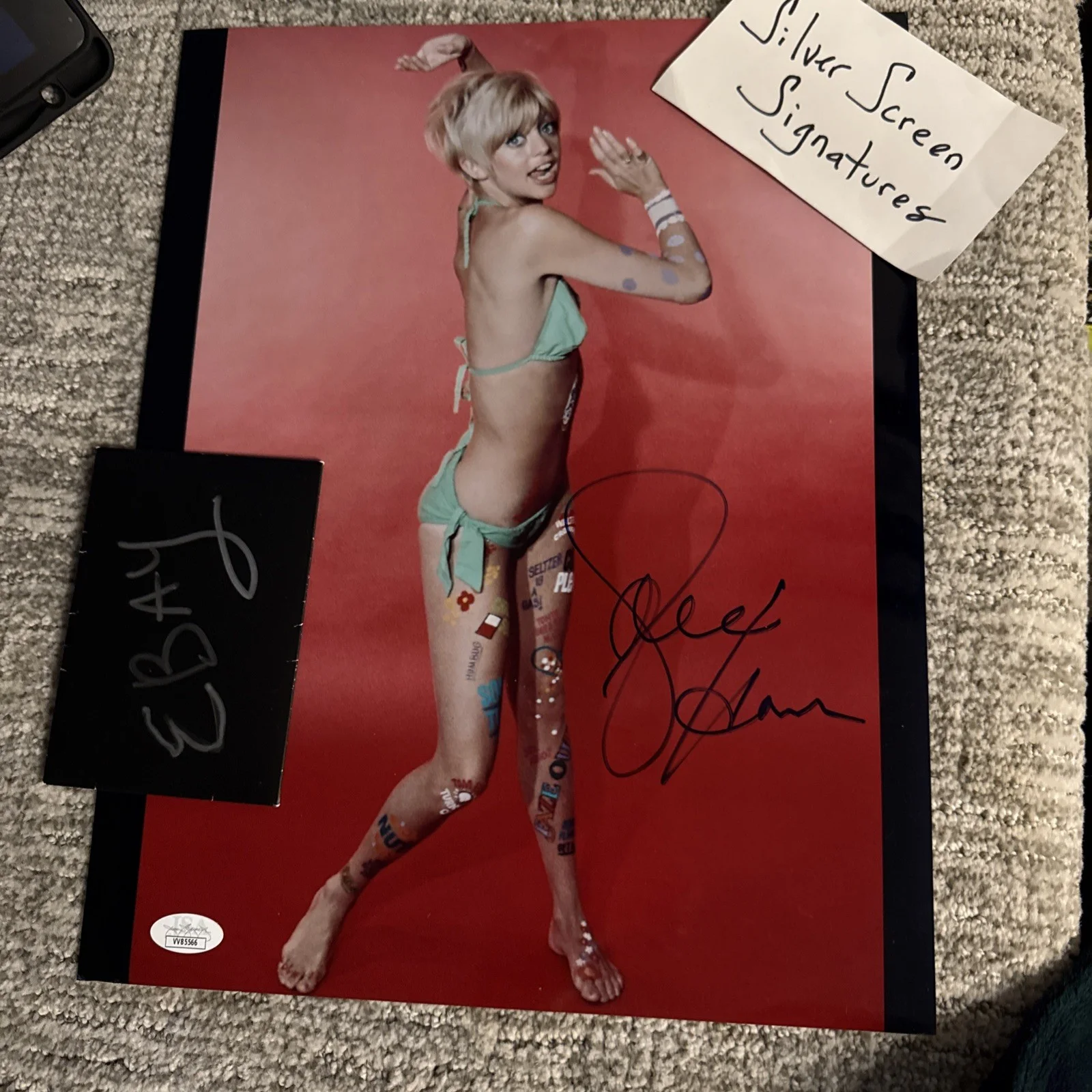 Stunning Laugh In Goldie Hawn Autograph 11x14 SIGNED JSA COA, изображение 2