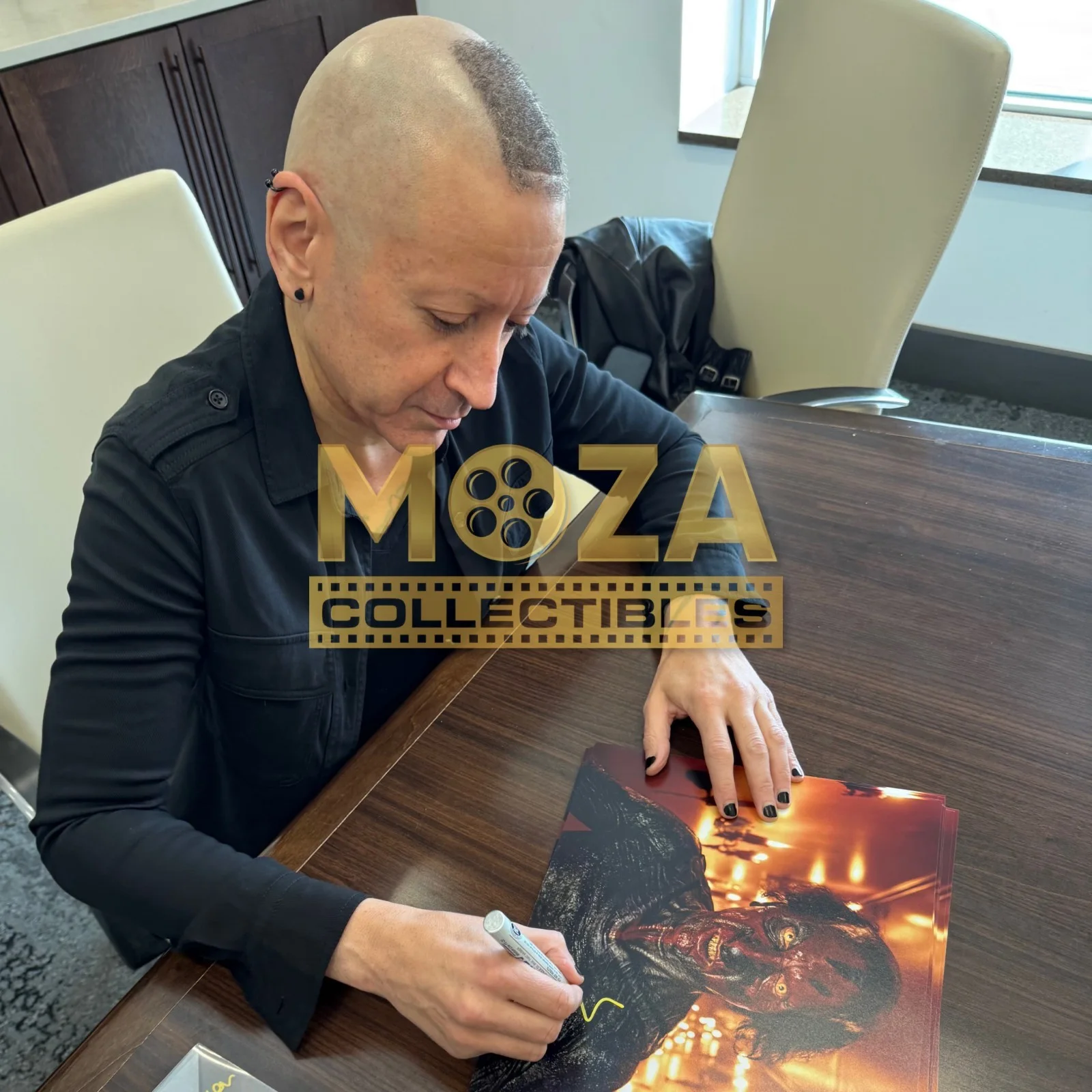 Joseph Bishara — Joseph Bishara Signed 11x14 Photo Insidious Red Faced Demon Autograph JSA COA, image 2