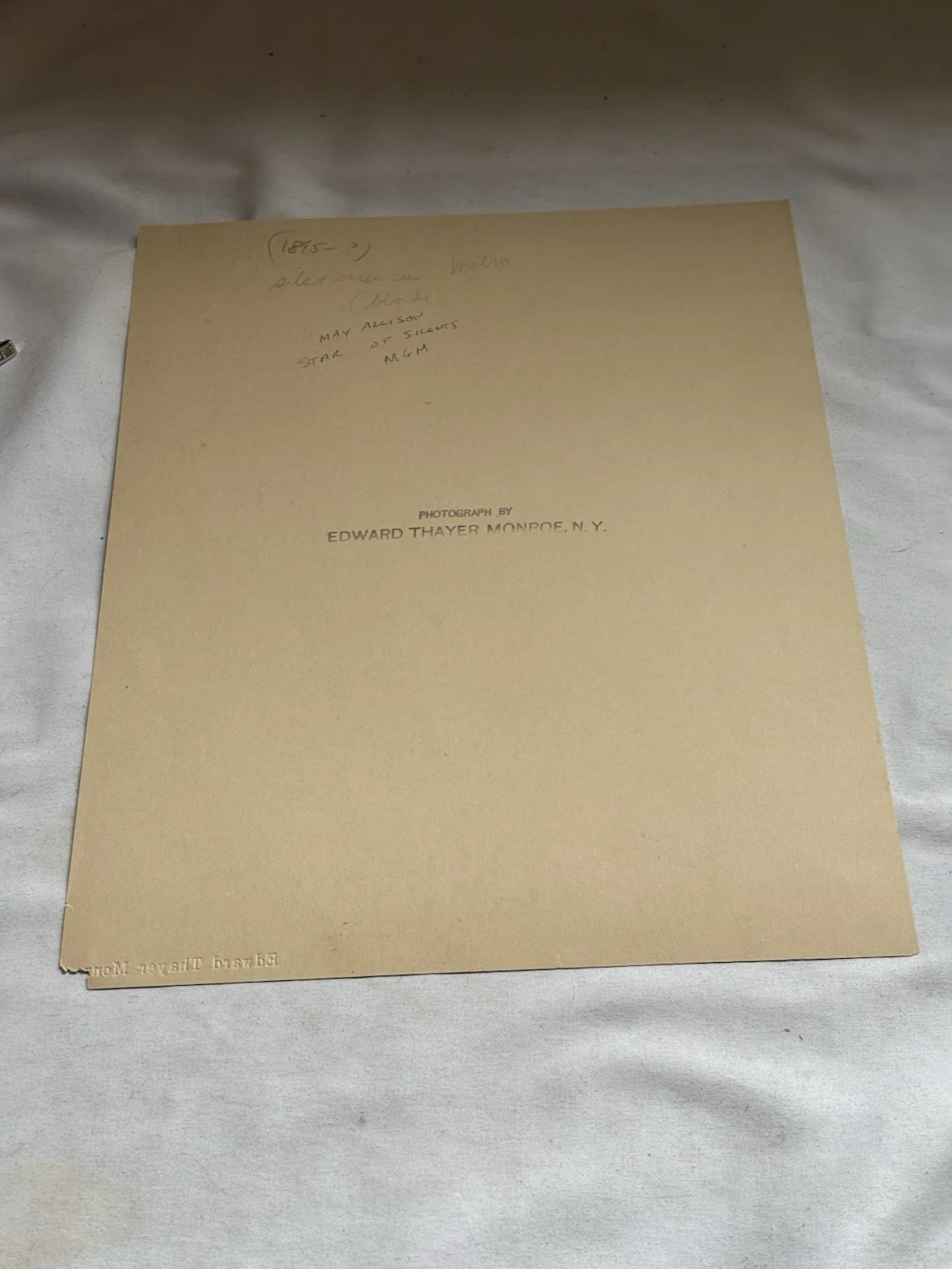 May Allison — MAY ALLISON SIGNED VINTAGE 1920s ORIGINAL DBL. WT. PHOTO 8.75” x 11.25” STUNNING, изображение 3