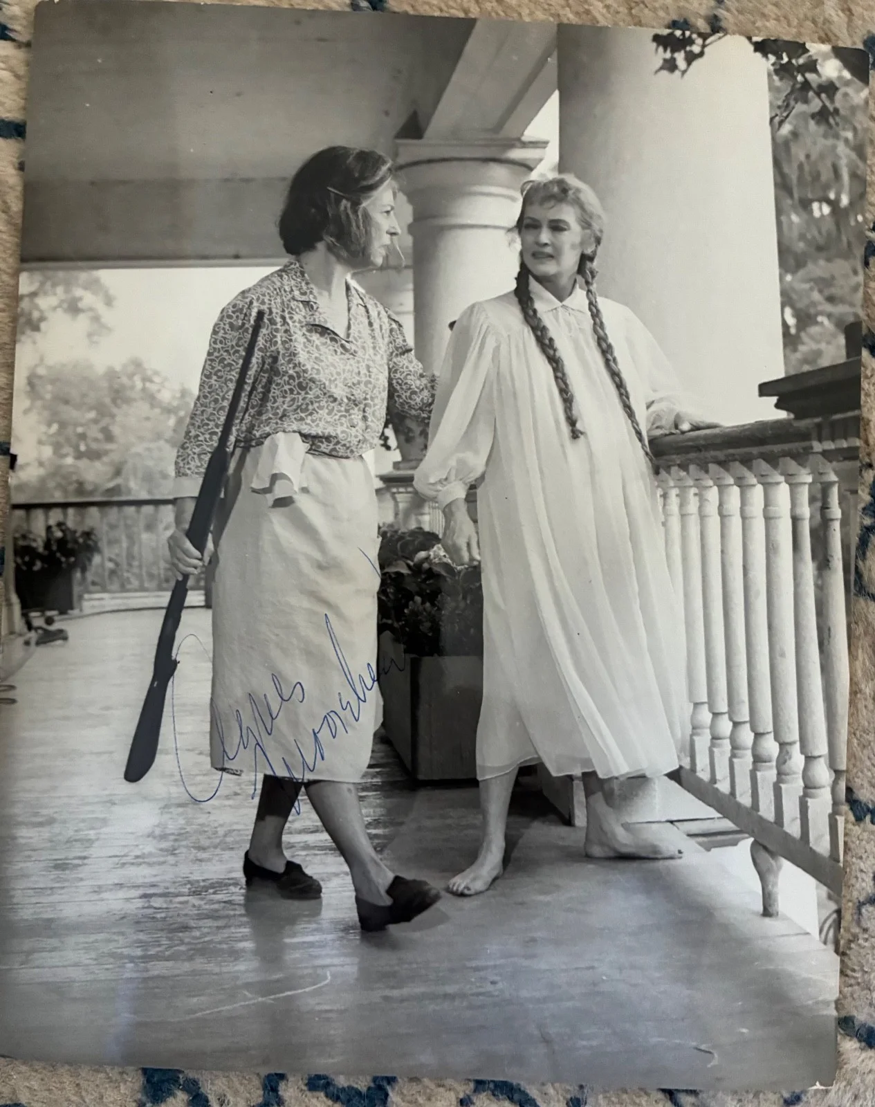 Agnes Moorehead — Agnes Moorehead SIGNED 8x10 Photo Hush Hush Sweet Charlotte Bette Davis COA