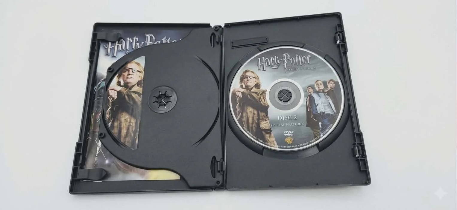 Daniel Radcliffe — Daniel Radcliffe Signed Harry Potter And the Goblet Of fire DVD 2 Disc..., image 2