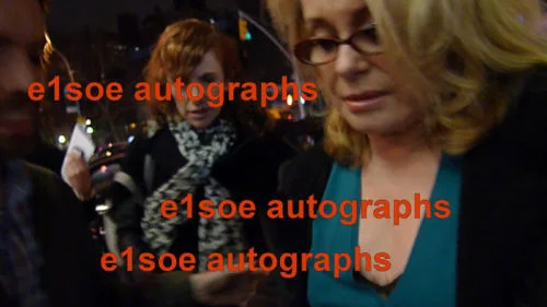 catherine deneuve — Catherine Deneuve signed 8x10 photo - Exact Proof - Belle De Jour, изображение 4