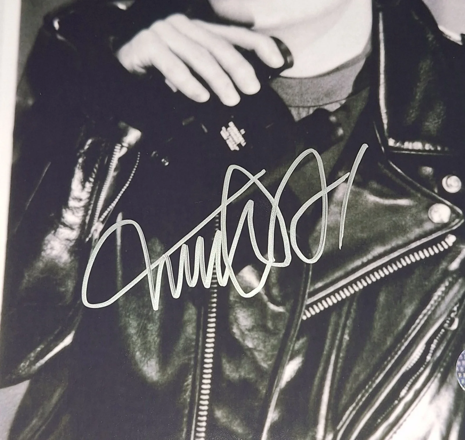 Michael J. Fox — Michael J. Fox Signed Autographed 8x10 Marty McFly Beckett COA, image 2